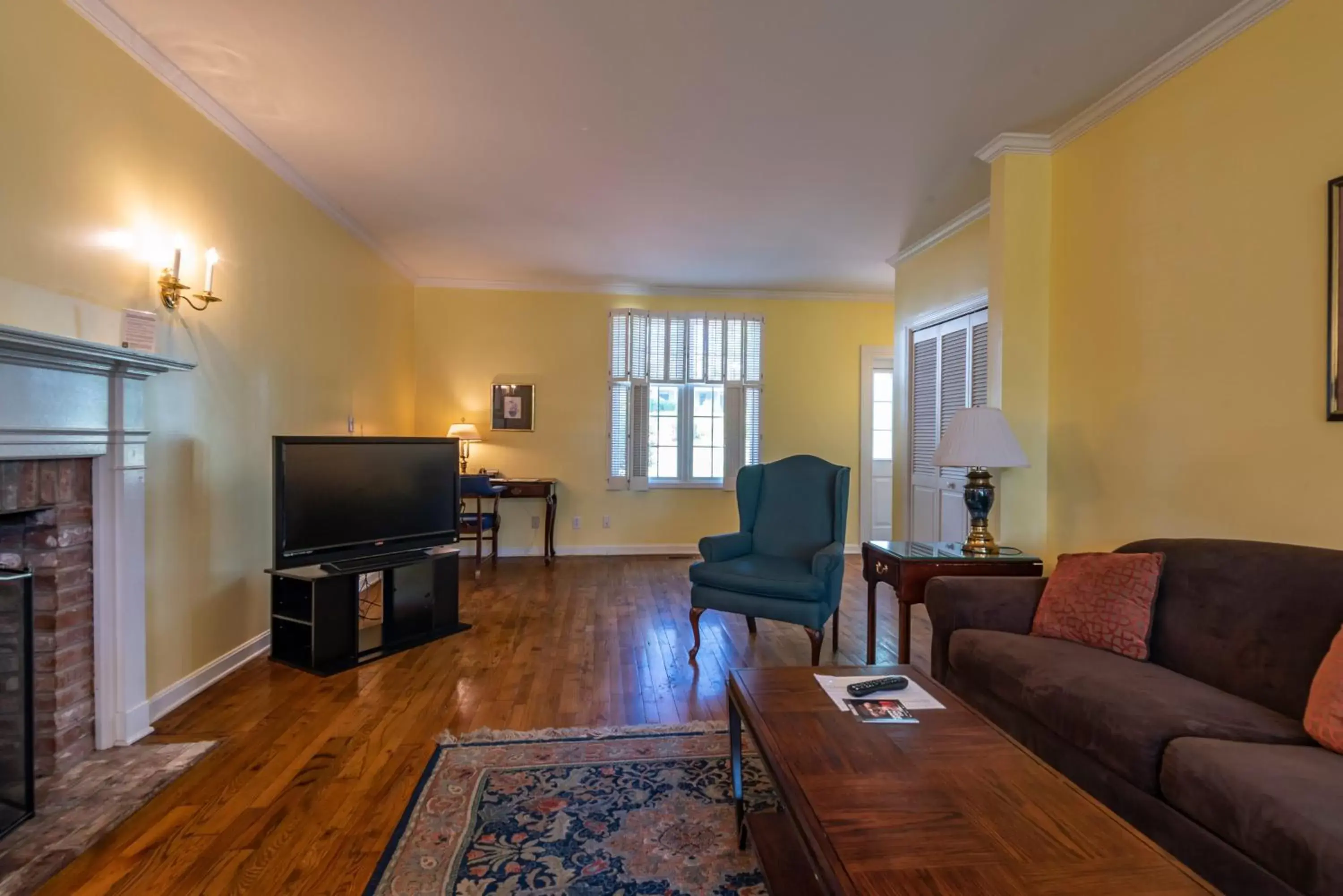 Living room, Seating Area in Century Suites Hotel