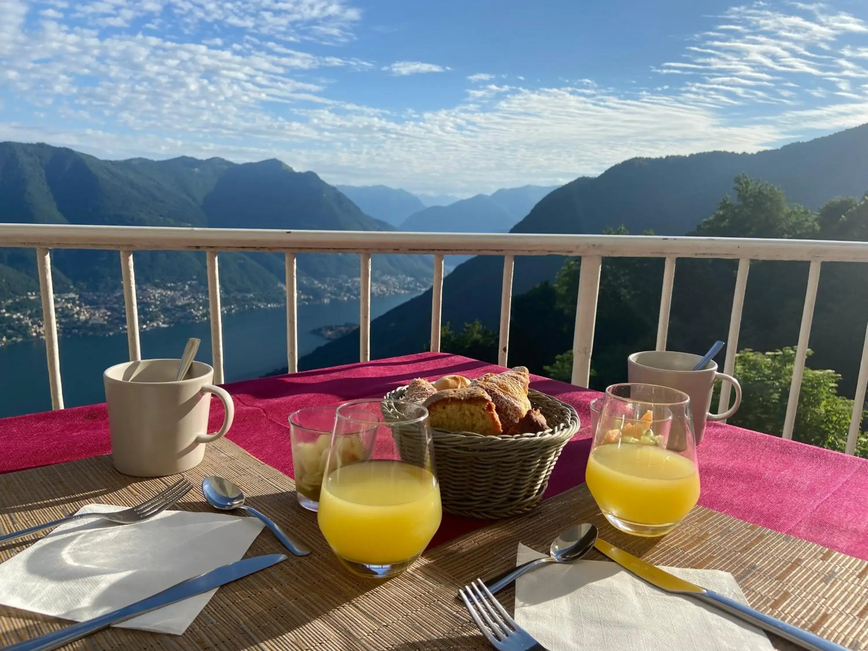 View (from property/room), Breakfast in Hotel Paradiso Como