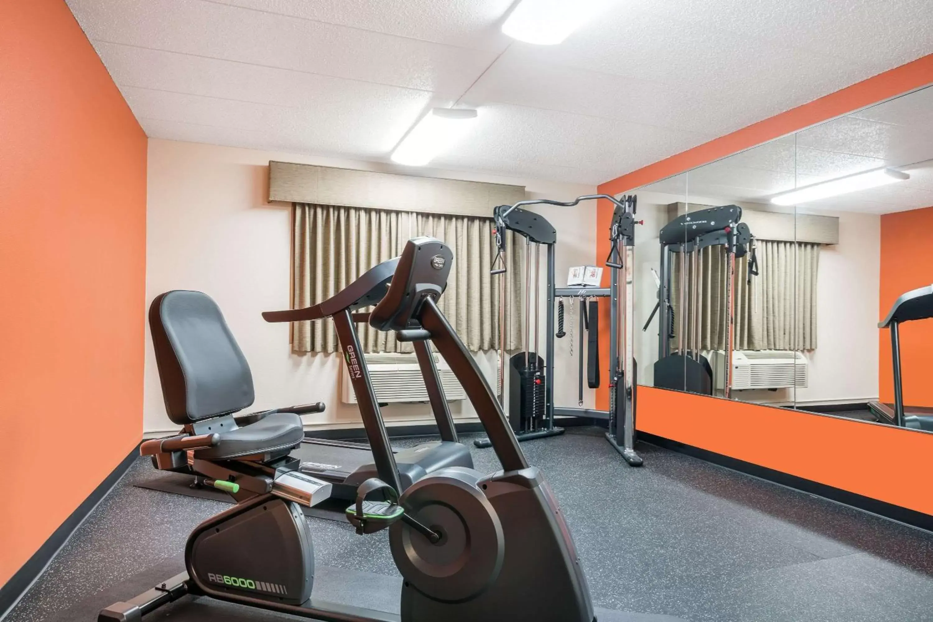 Fitness centre/facilities, Fitness Center/Facilities in Baymont by Wyndham Bloomington MSP Airport
