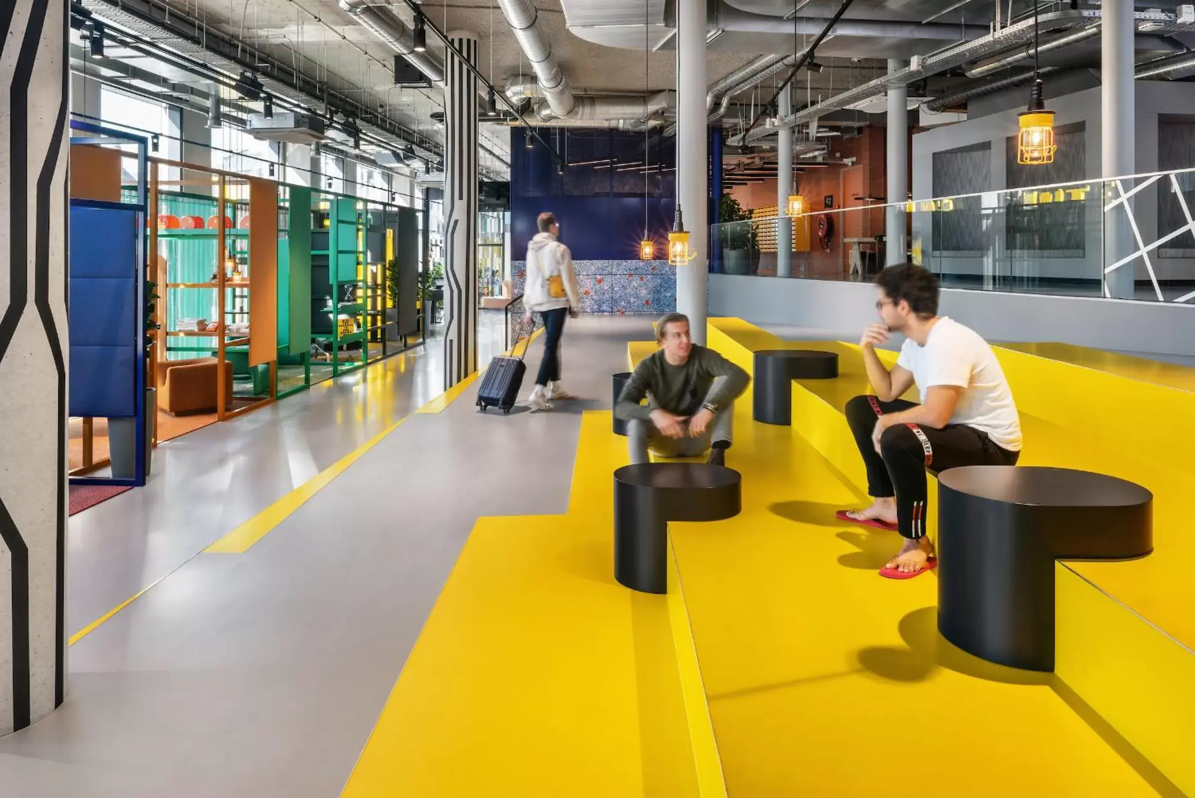 Area and facilities in The Social Hub Delft