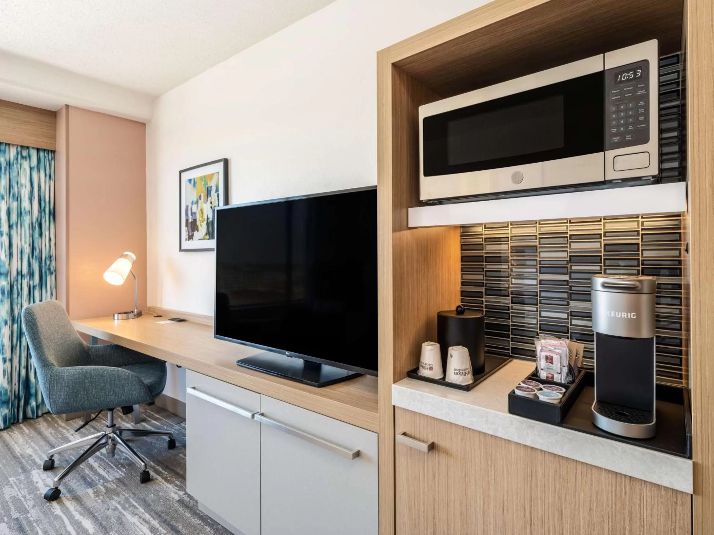 Bedroom in Hilton Garden Inn Toledo Downtown