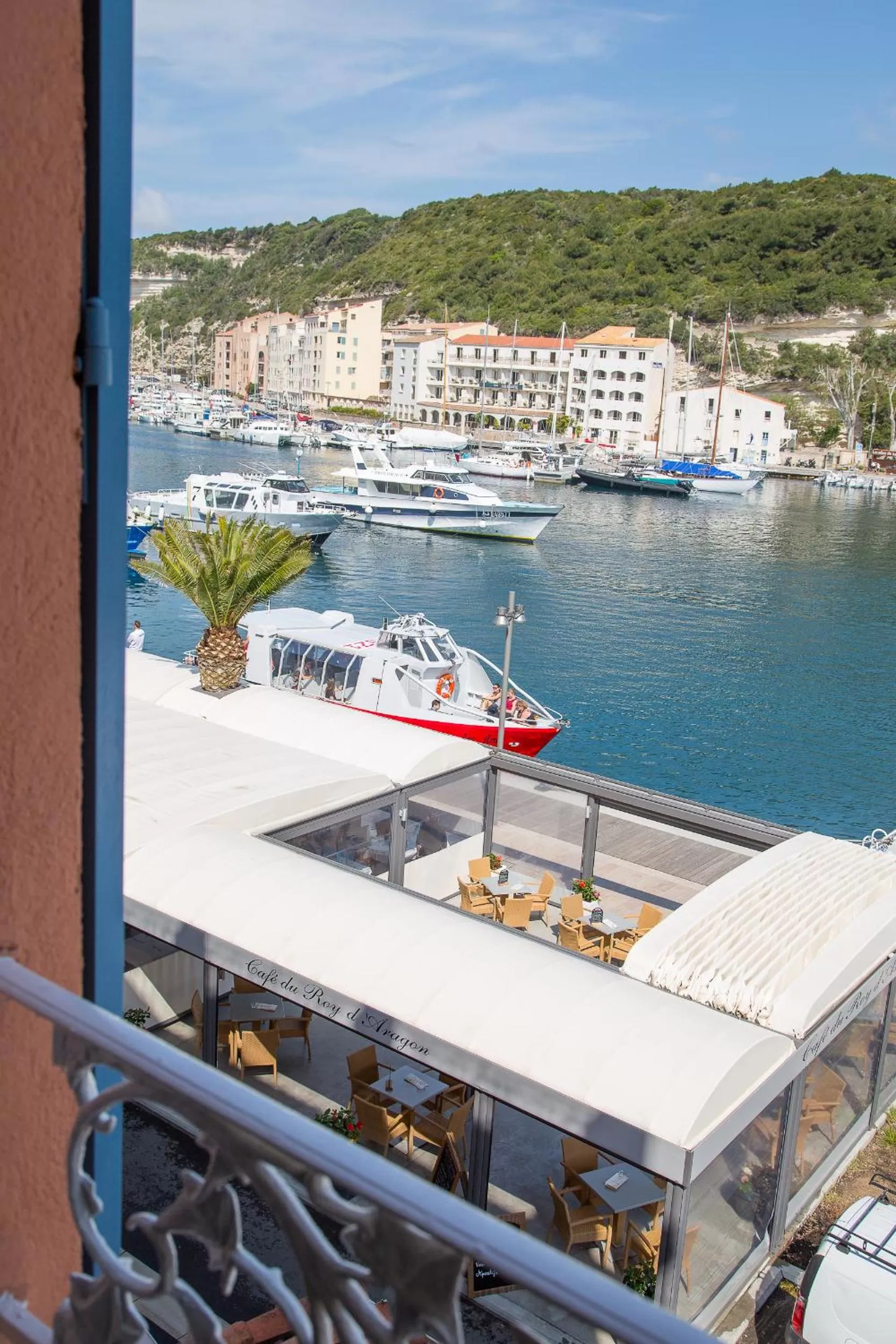 View (from property/room) in Best Western Hotel du Roy d'Aragon