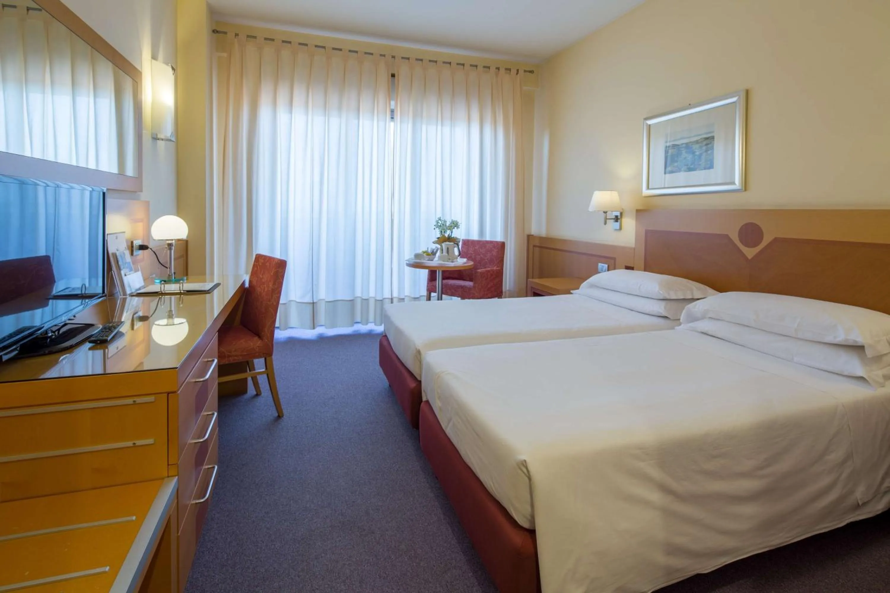 Balcony/Terrace, Bed in Best Western Hotel I Triangoli