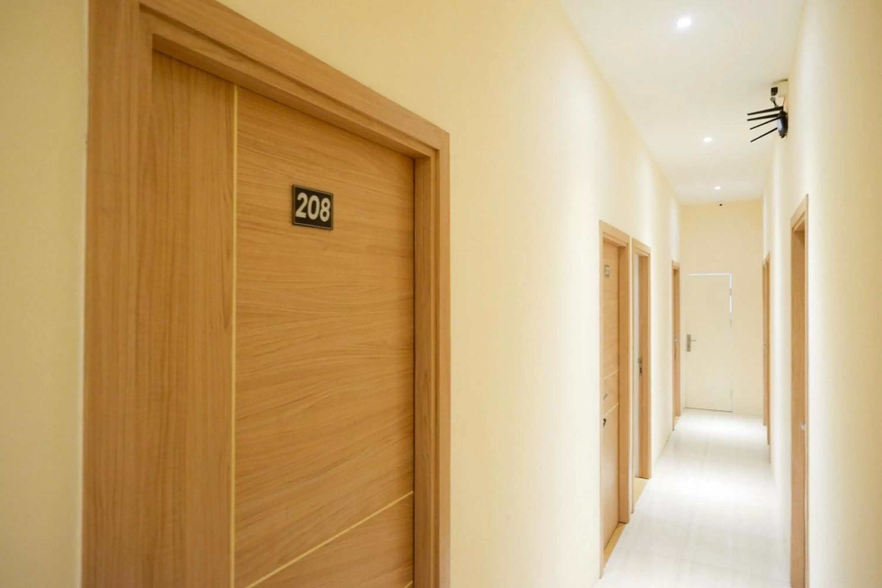 Property building in RedDoorz Plus @ Losari Makassar