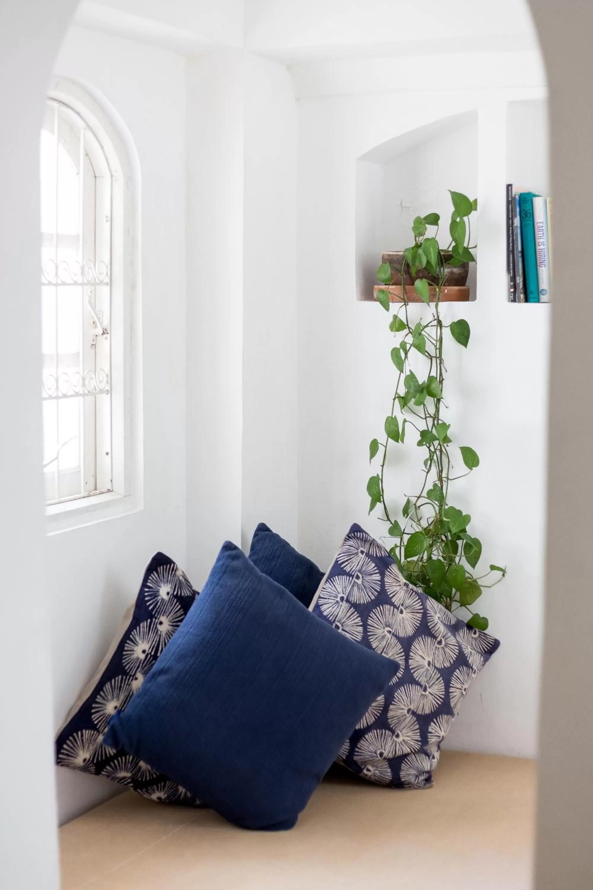 Seating area in Srilax