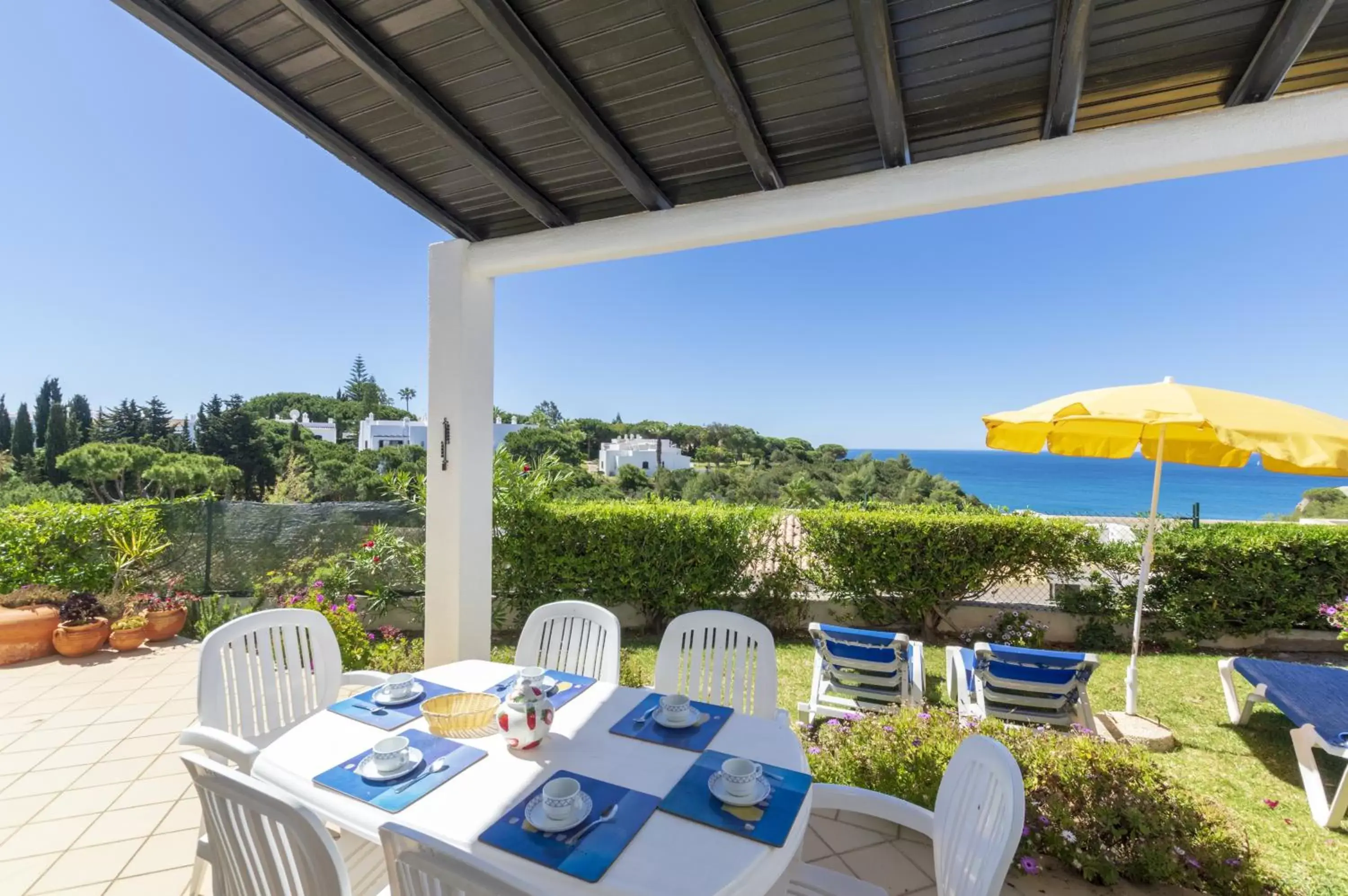 Balcony/Terrace, Restaurant/Places to Eat in Rocha Brava Village Resort