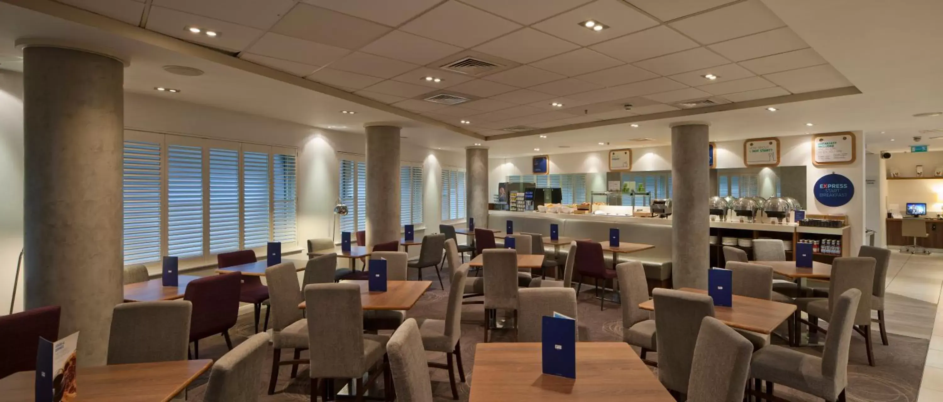 Breakfast, Restaurant/Places to Eat in Holiday Inn Express Manchester City Centre, an IHG Hotel