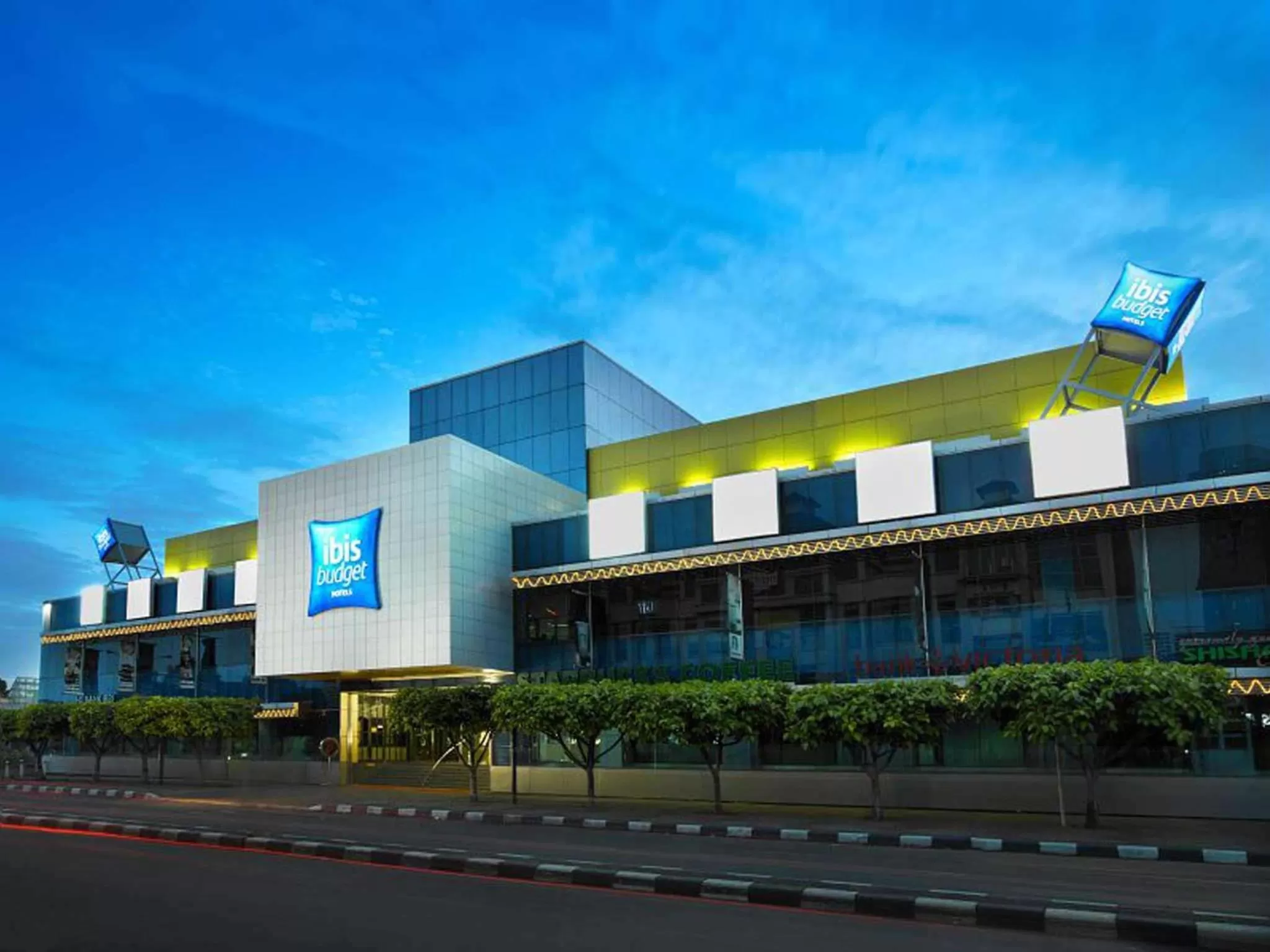 Property building in Ibis Budget Jakarta Menteng