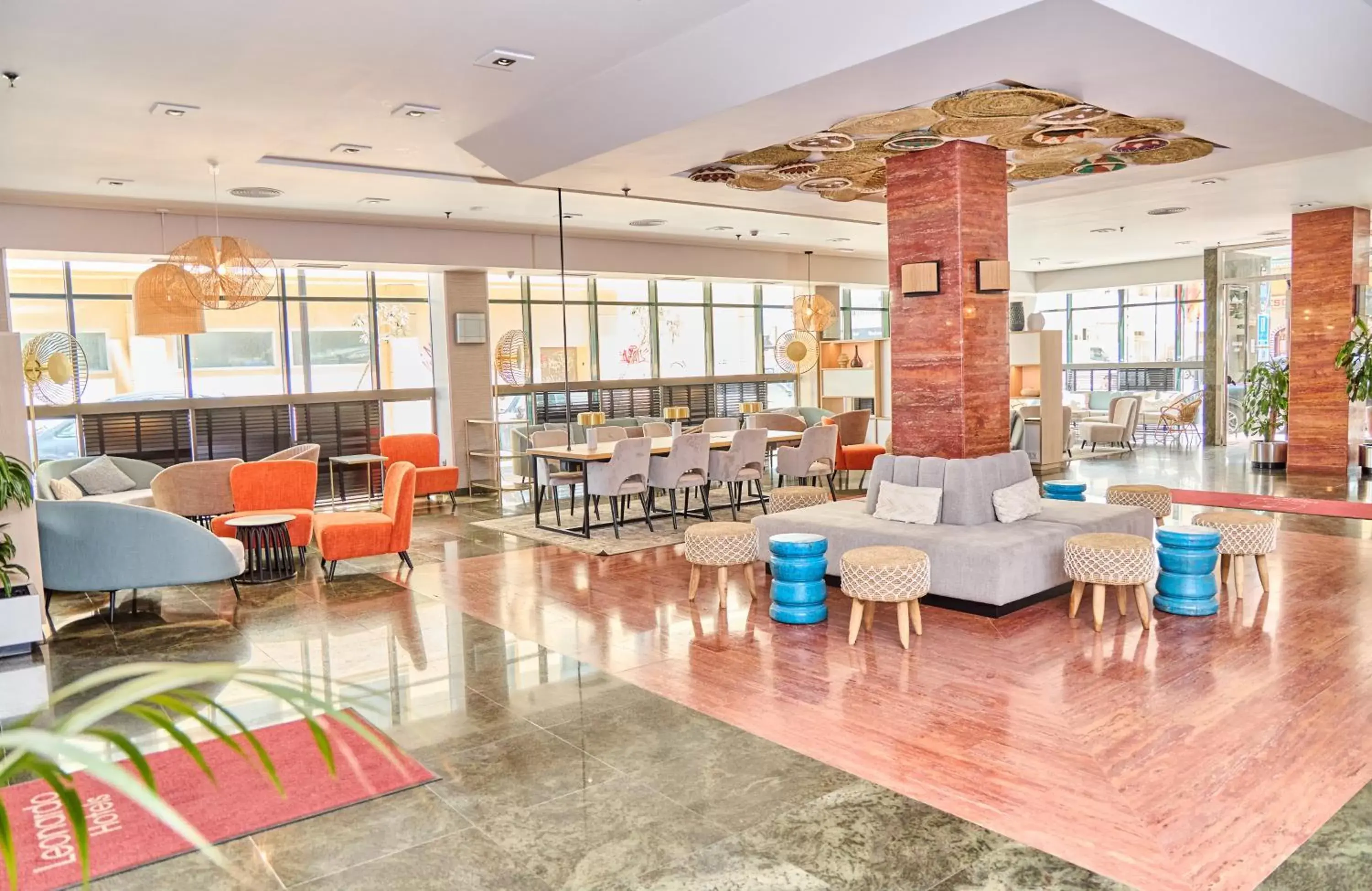 Lobby or reception, Restaurant/Places to Eat in Leonardo Hotel Fuengirola Costa del Sol