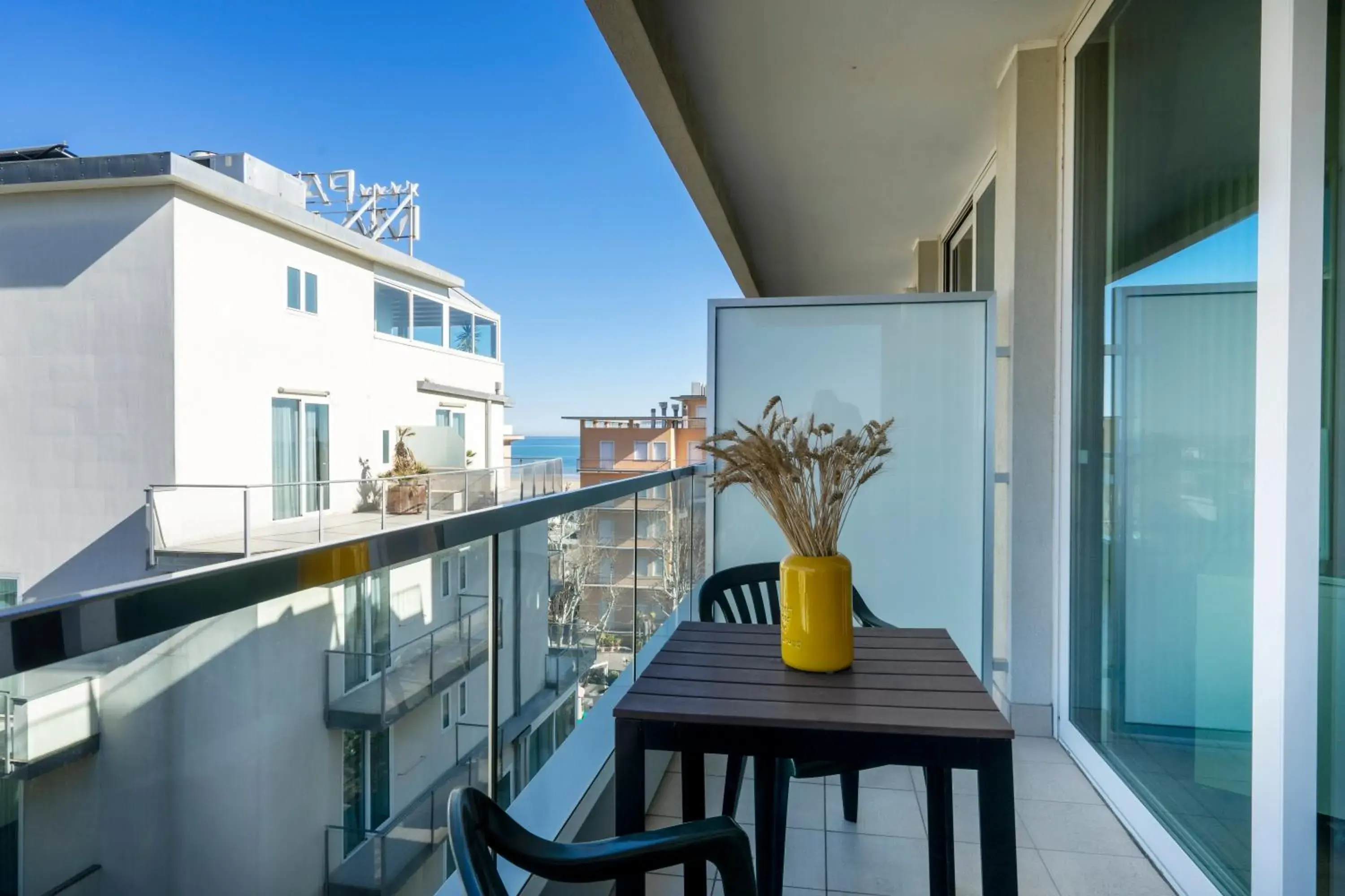 Spring, Balcony/Terrace in Hotel Cristallo