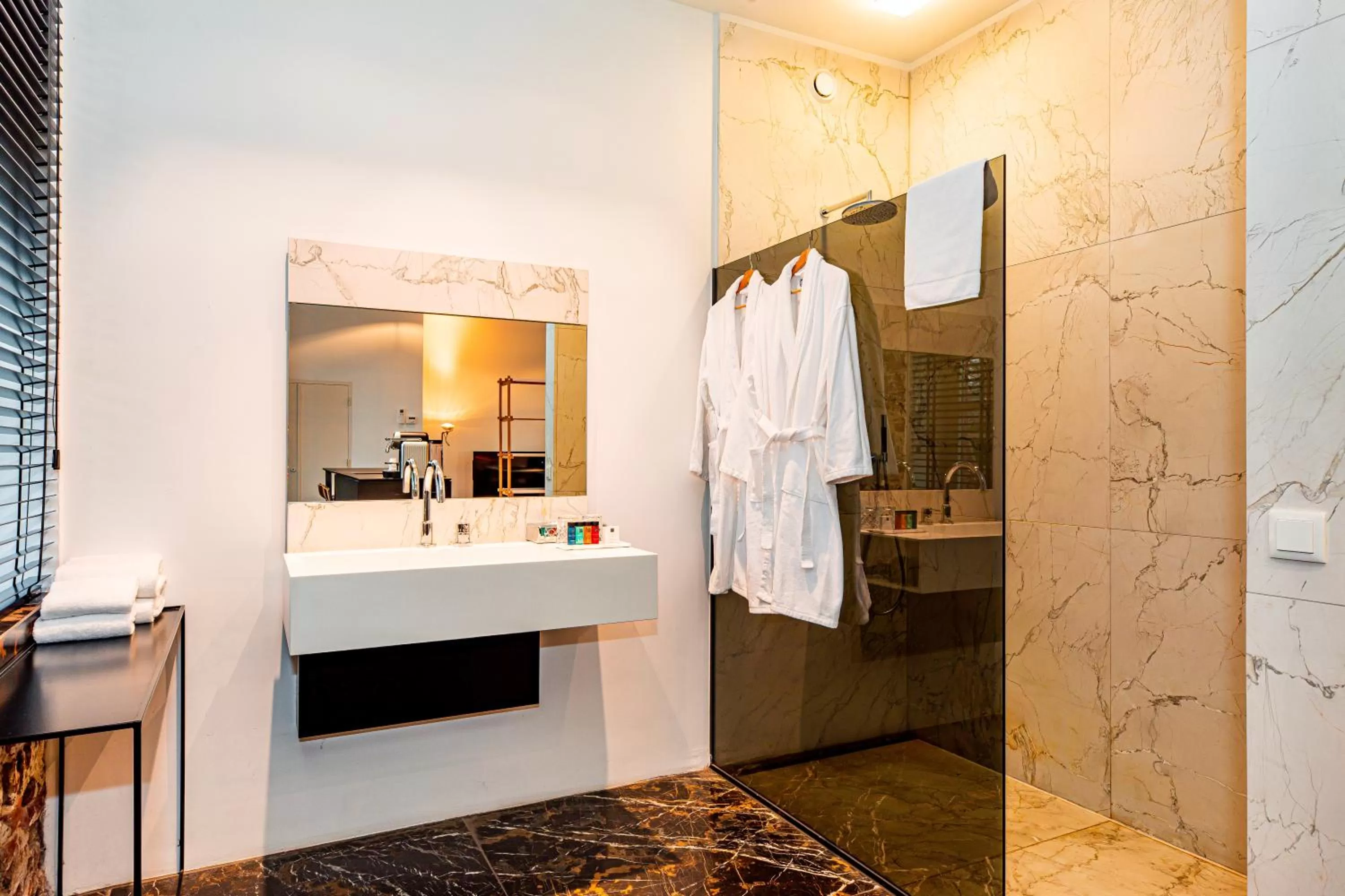 Bathroom in Landgoed Kasteel de Hoogenweerth