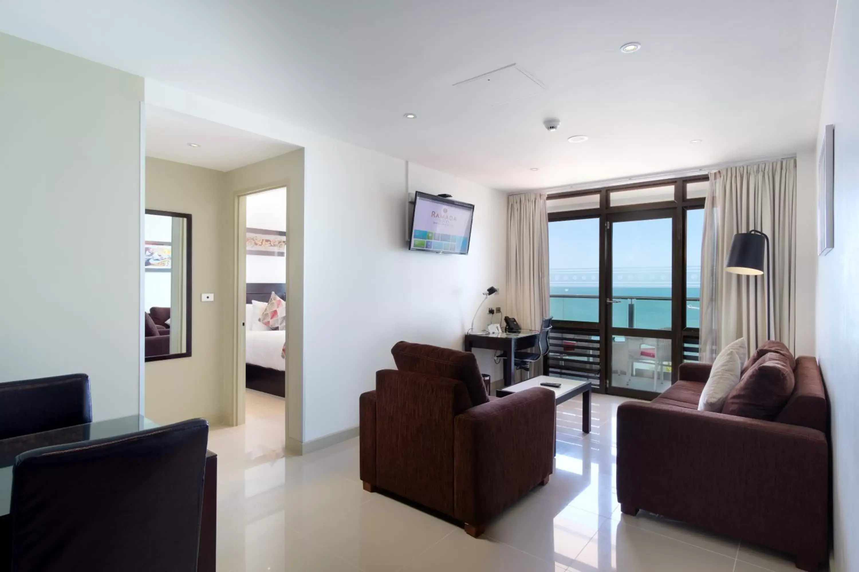 Living room, Seating Area in Ramada Suites by Wyndham Wailoaloa Beach Fiji