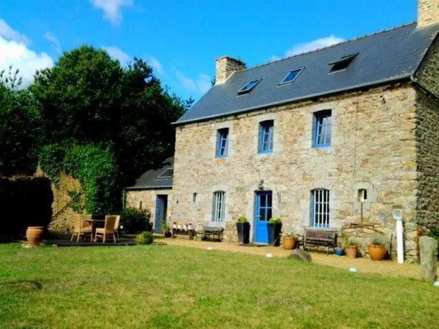 Property building in Kervaillant