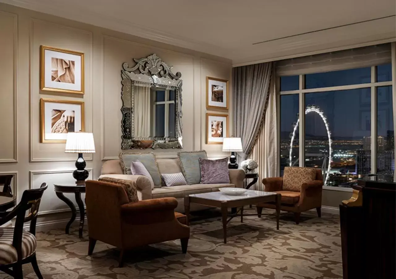 Living room in The Venetian® Resort Las Vegas