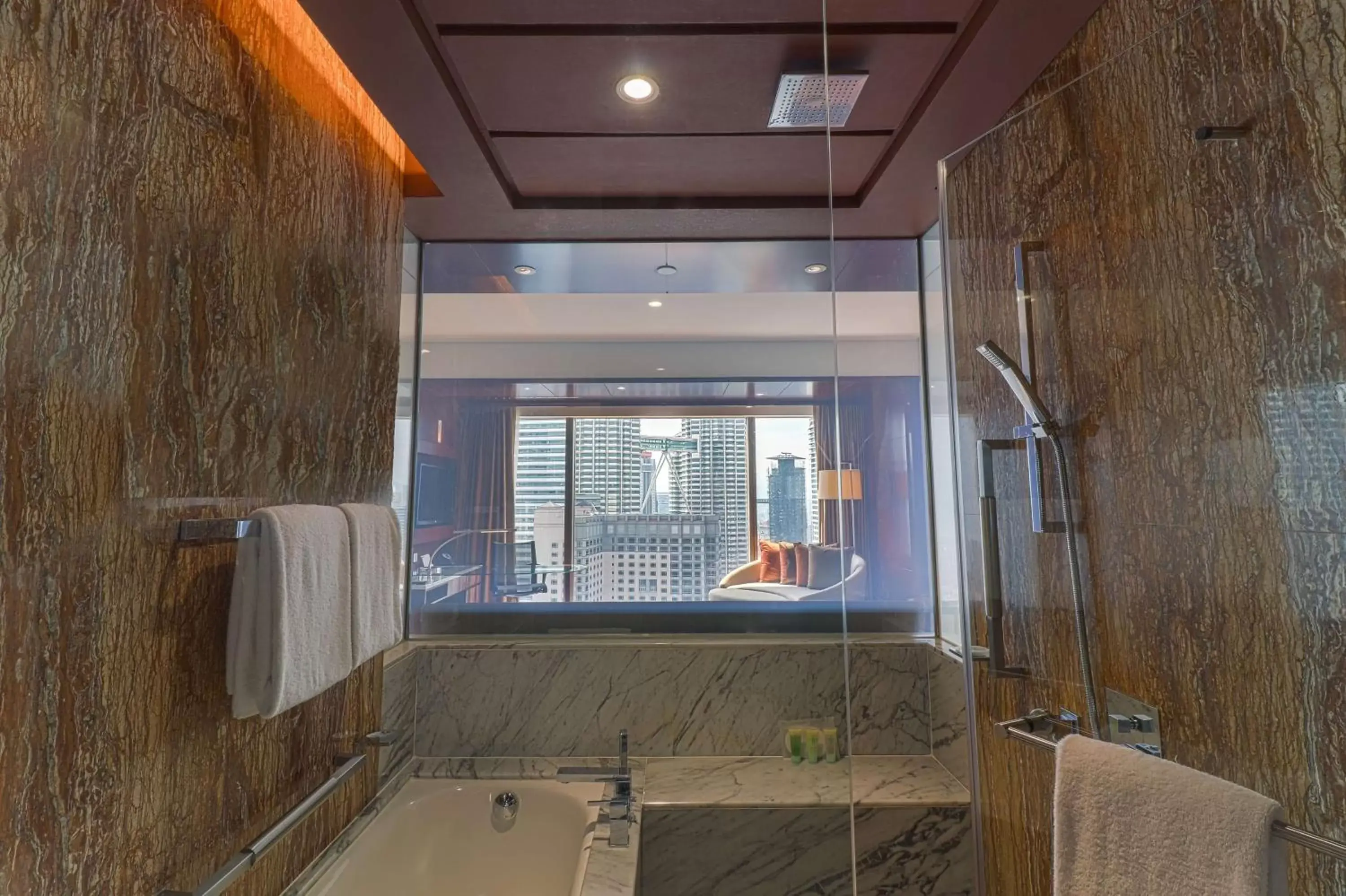 Bathroom in Grand Hyatt Kuala Lumpur Bathroom in Grand Hyatt Kuala Lumpur