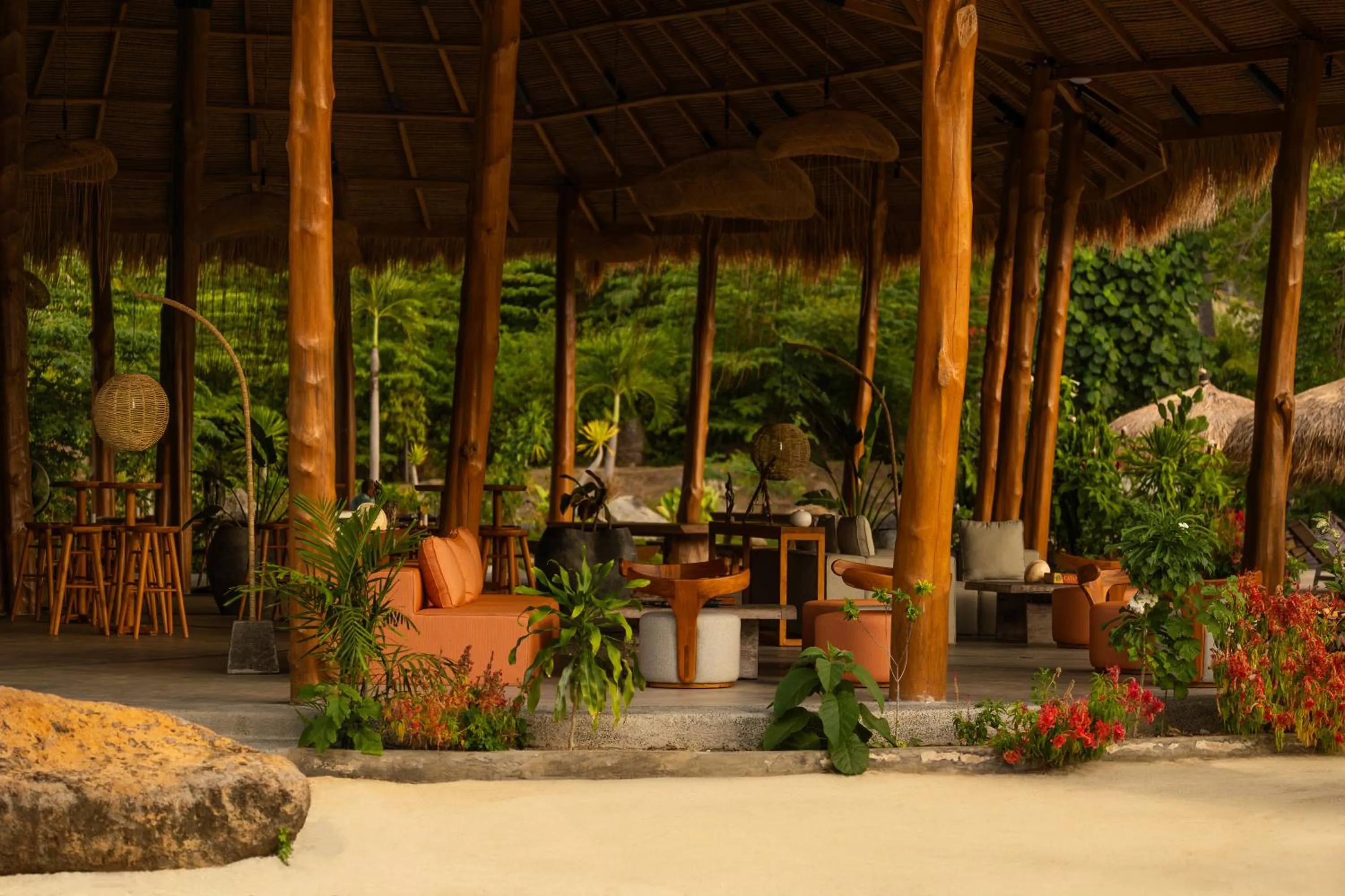 Spring in Menjaga Bay