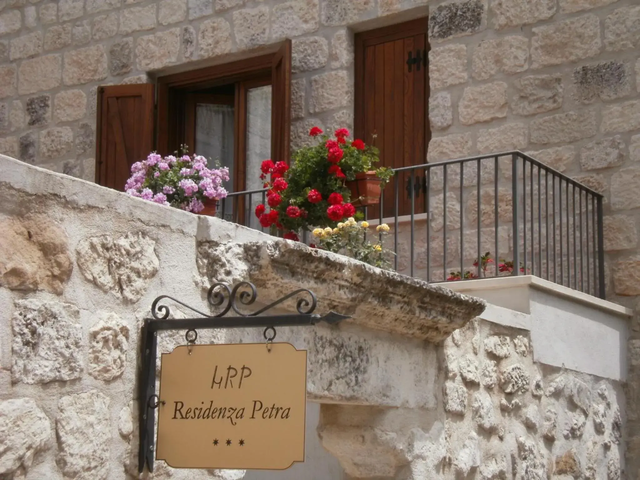 Facade/entrance in Hotel Residenza Petra Facade/entrance in Hotel Residenza Petra