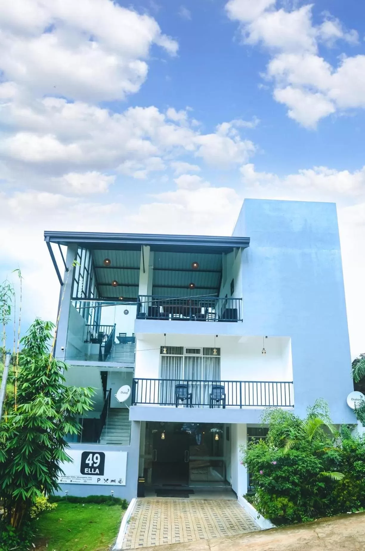 Property building in 49 Ella