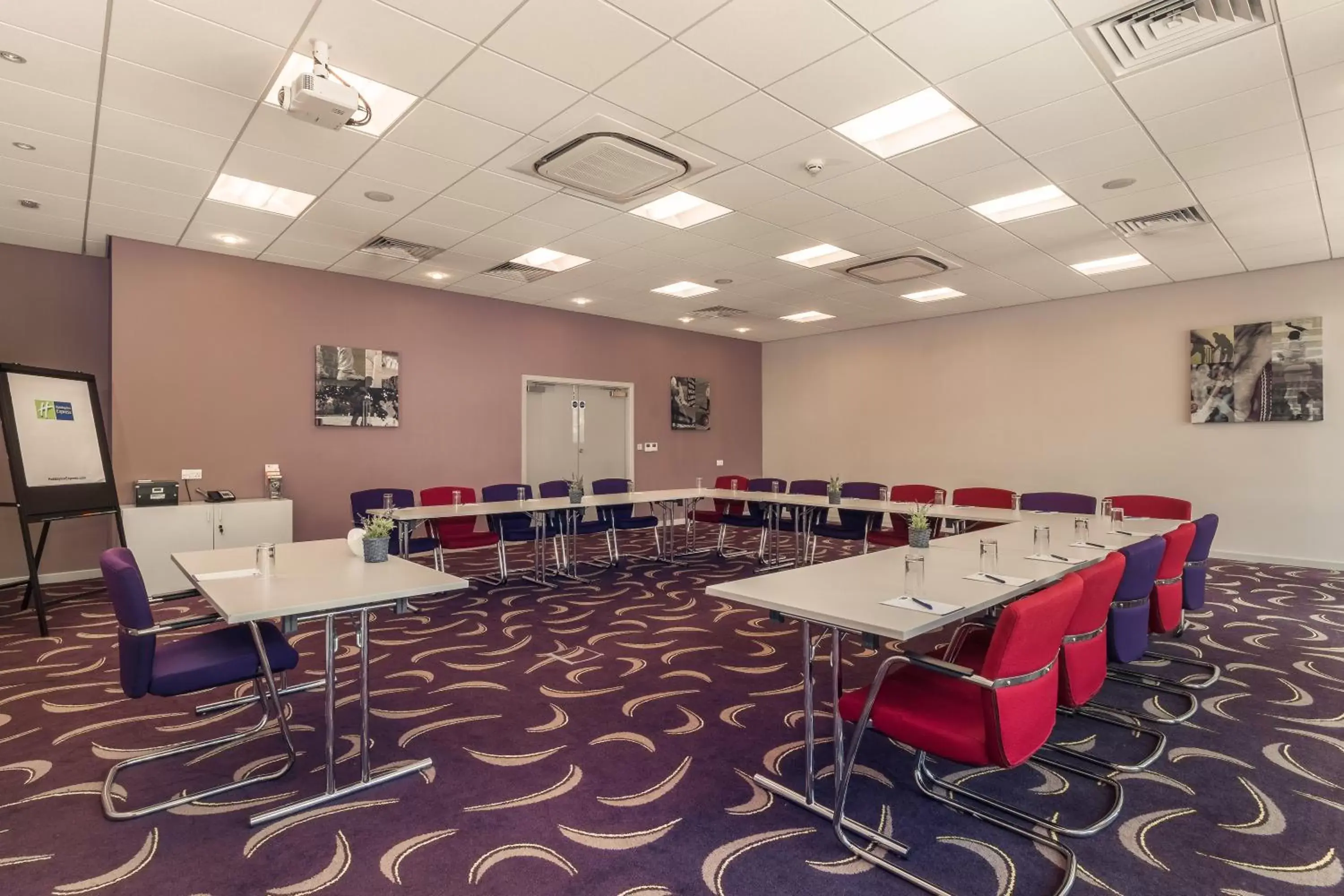 Meeting/conference room in Holiday Inn Express Preston South, an IHG Hotel