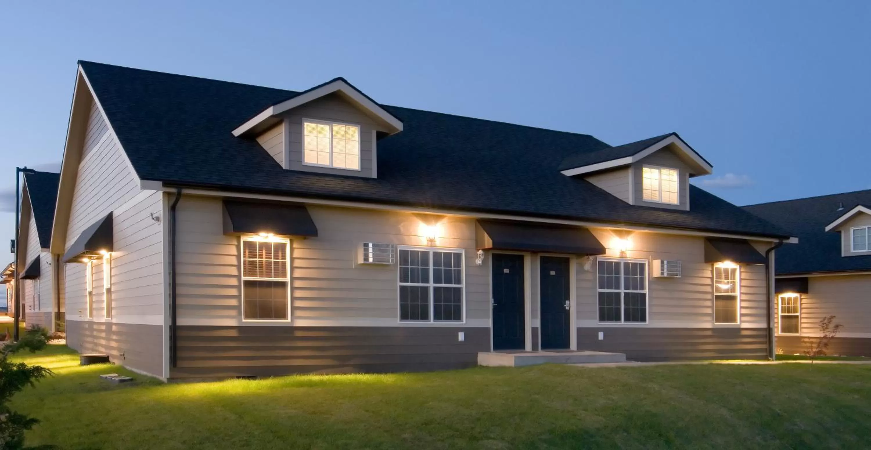 Property building in Stratford Suites Spokane Airport