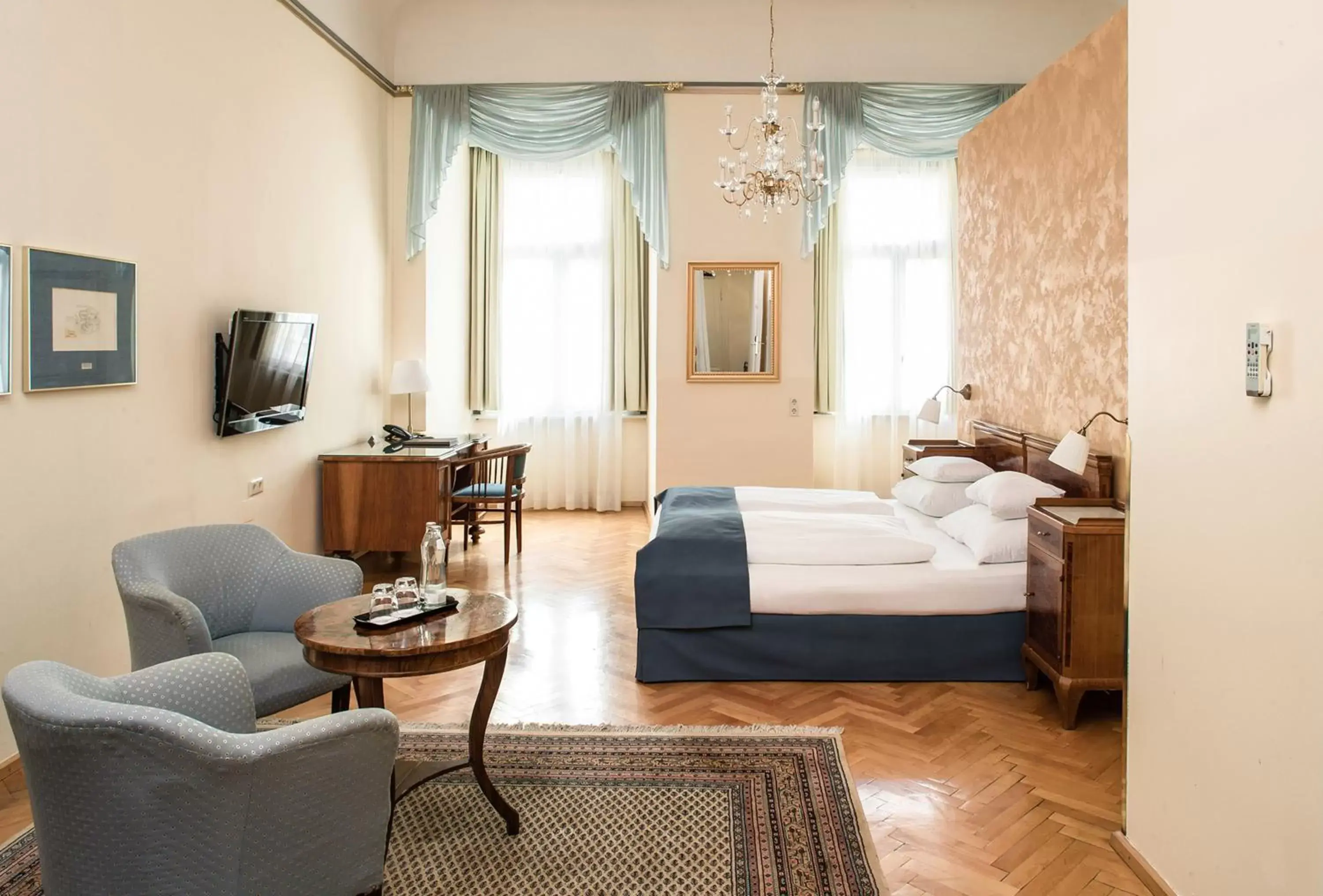 Photo of the whole room in Palais Hotel Erzherzog Johann