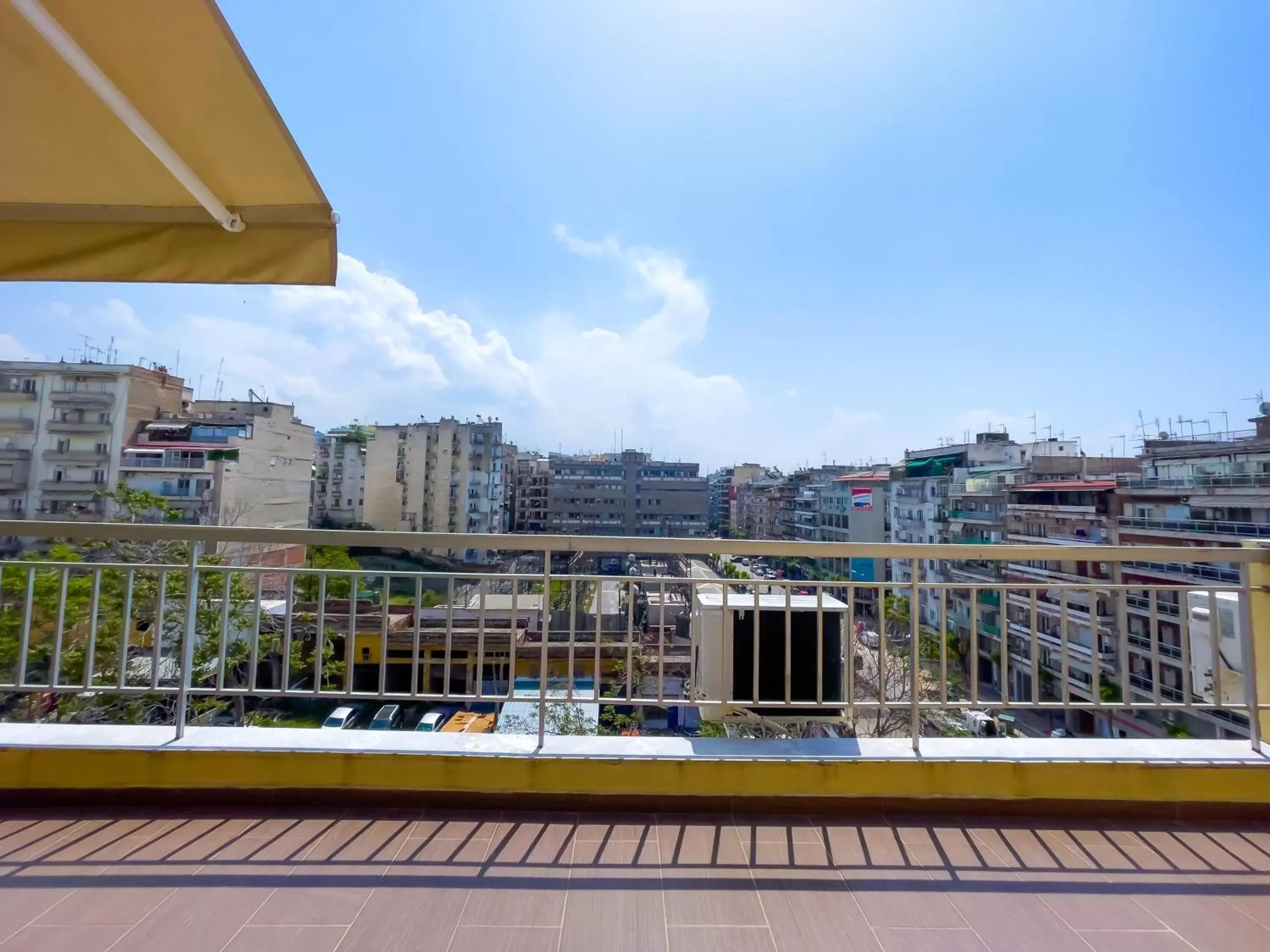 View (from property/room), Balcony/Terrace in City Plaza Apartments & Rooms