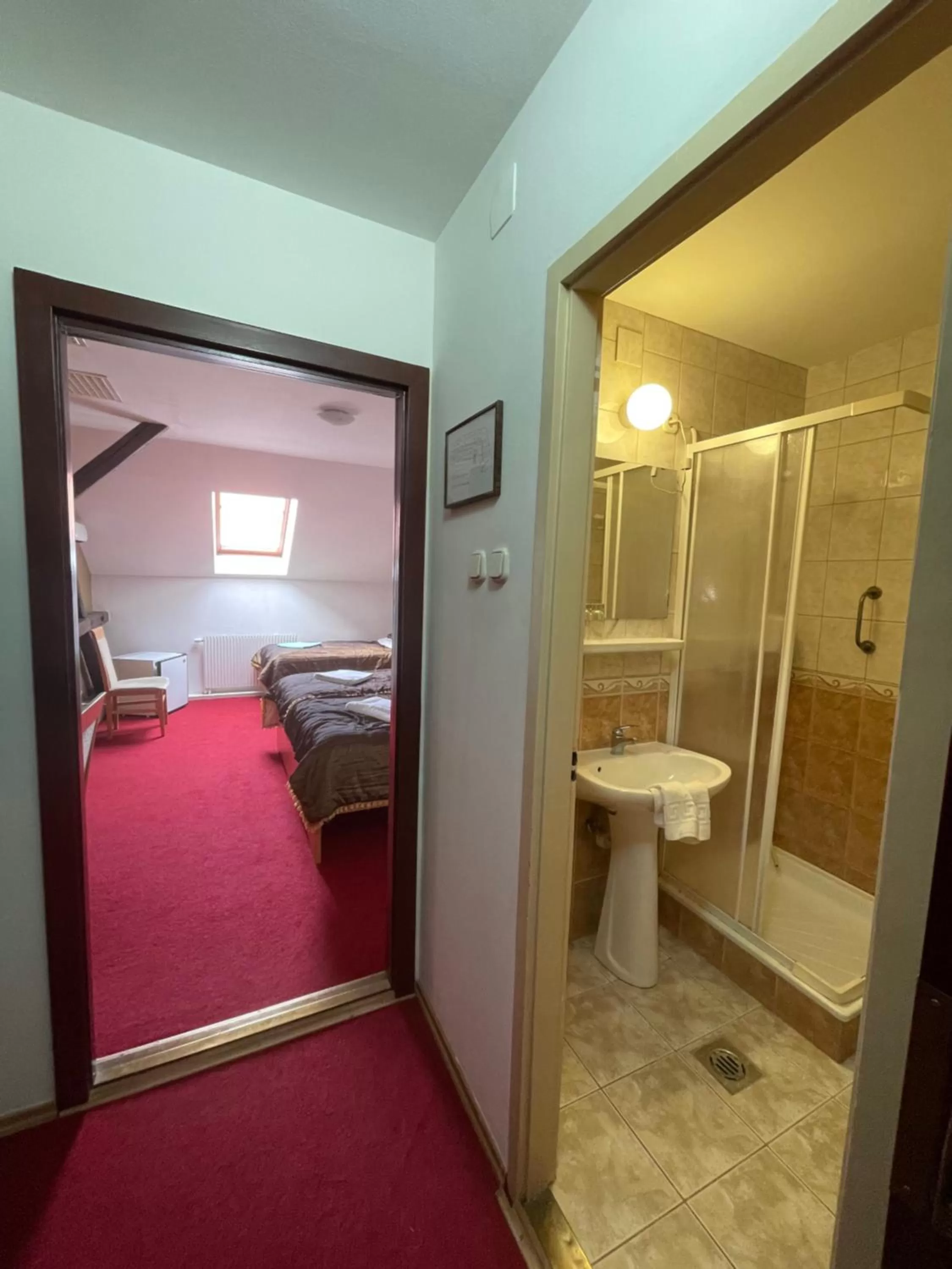 Bed in Hotel Minaret&Étterem