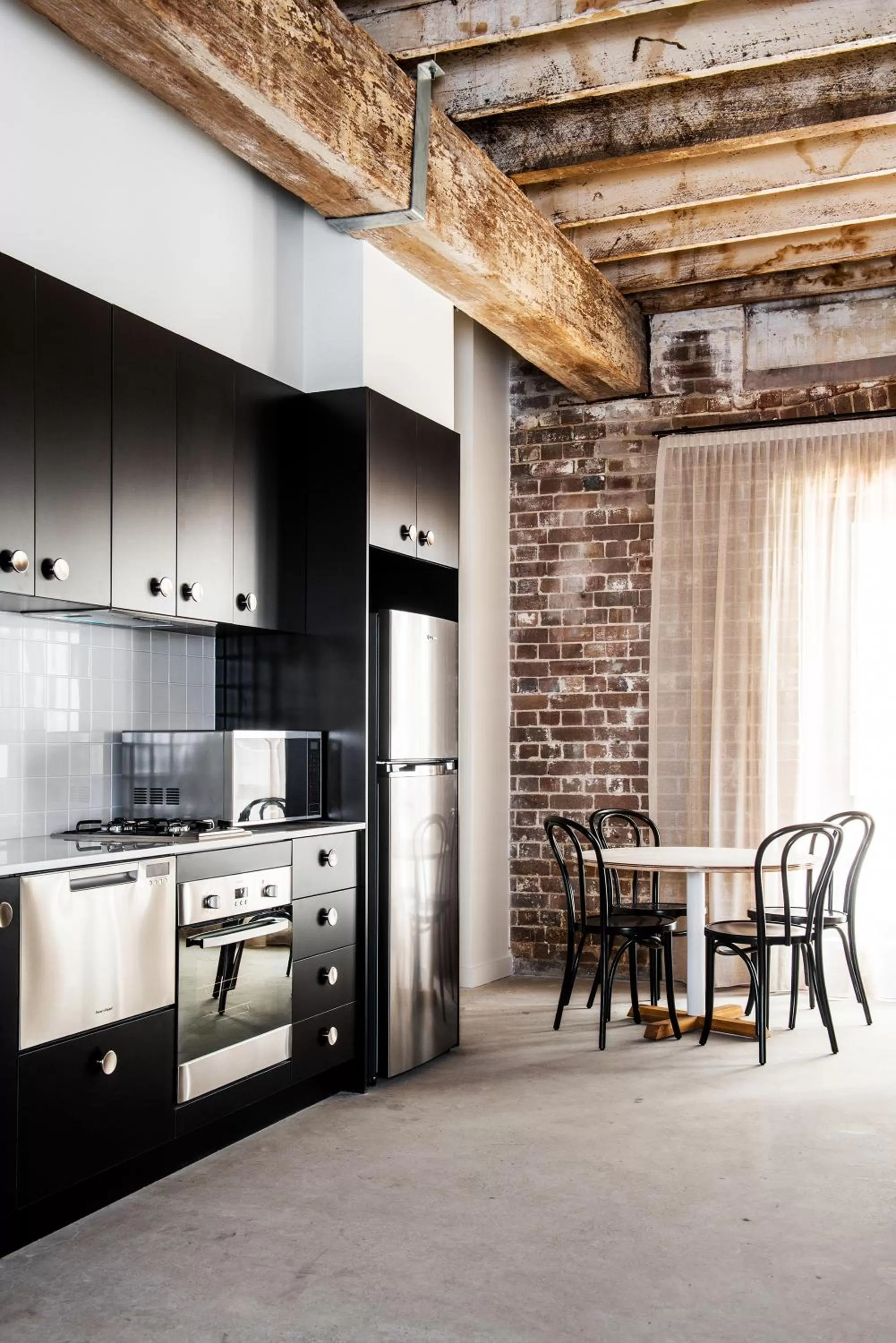 Kitchen or kitchenette in Veriu Broadway