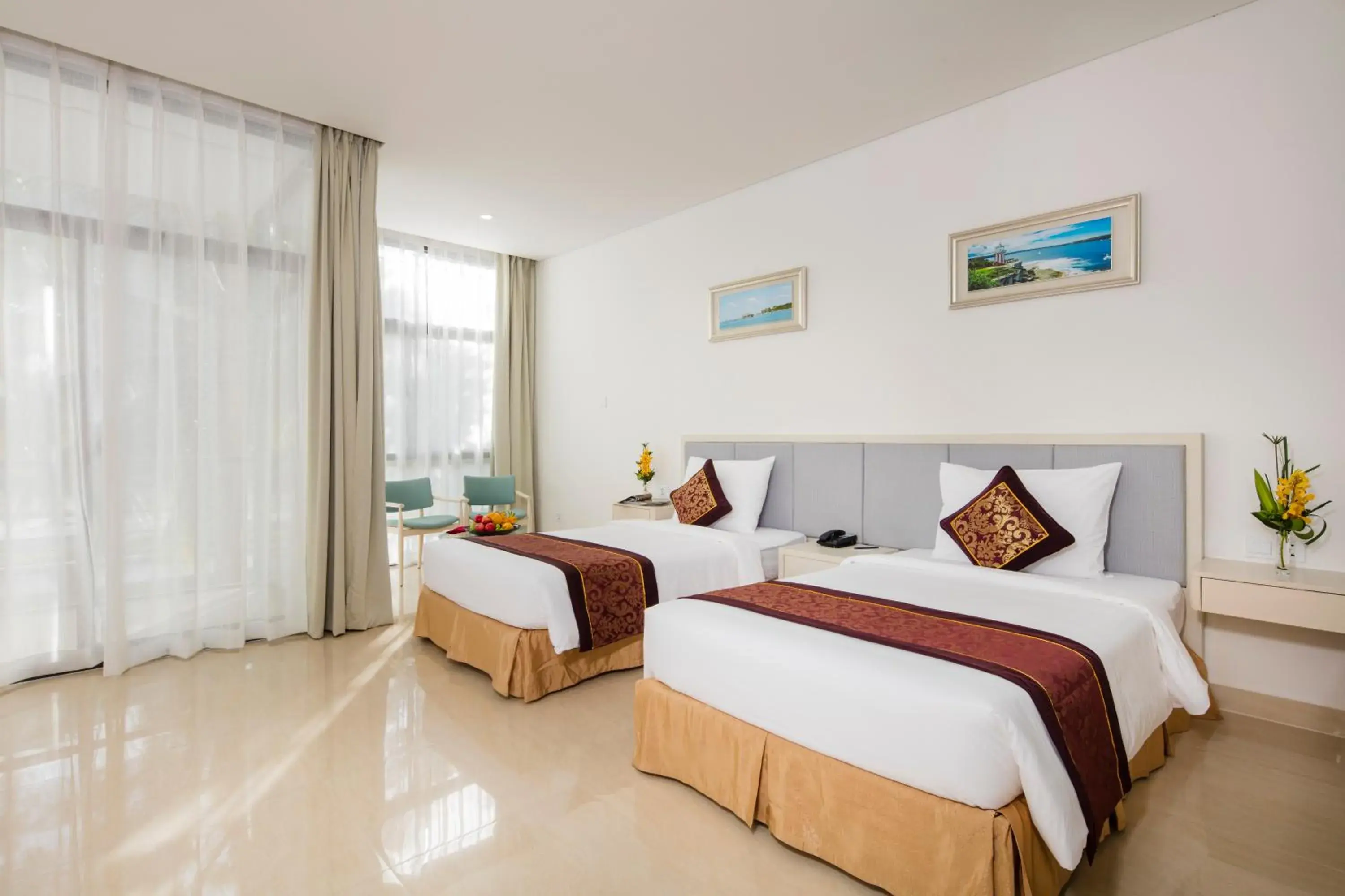 Bedroom, Bed in Diamond Bay Condotel Resort Nha Trang