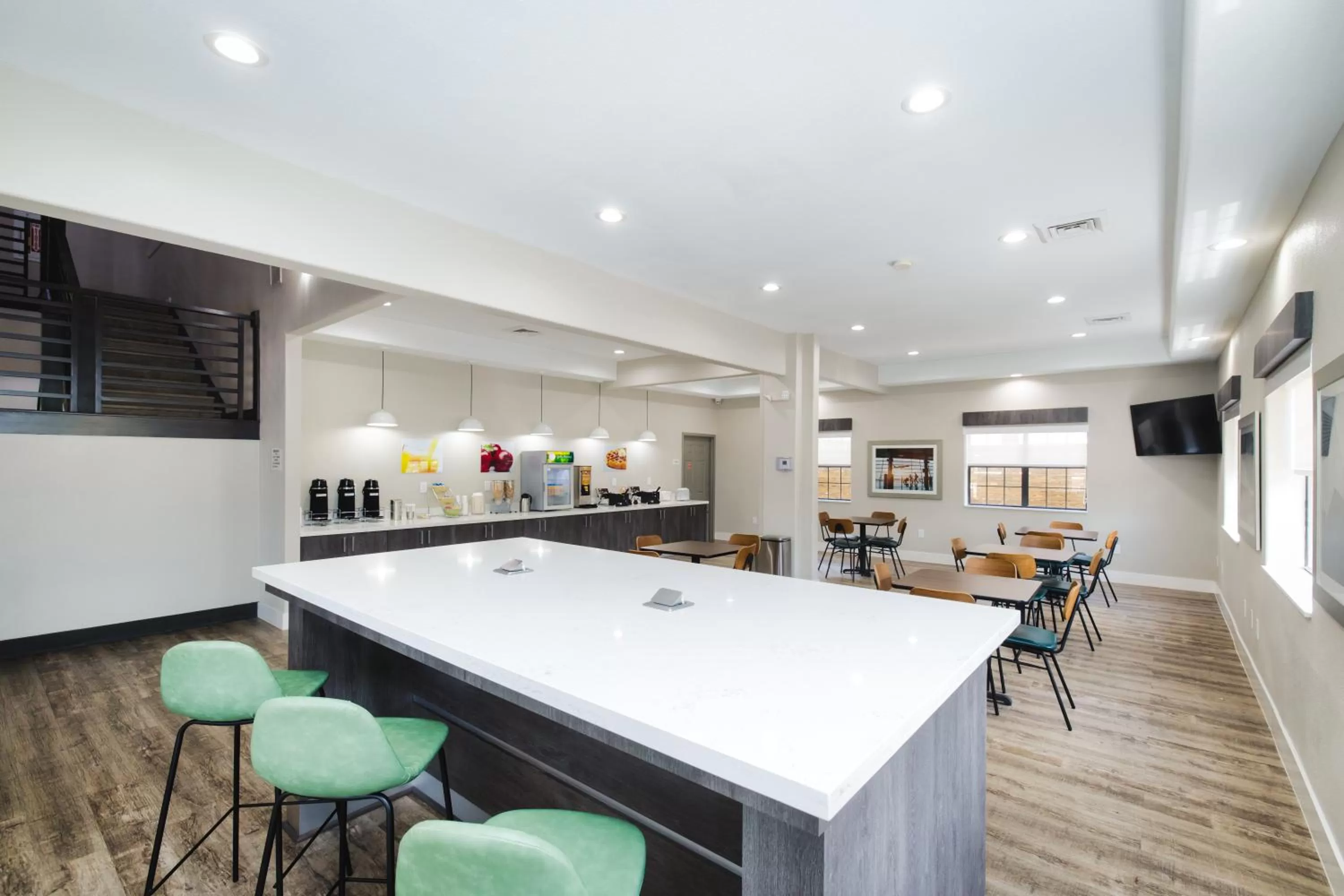 Breakfast in Quality Suites Houston Hobby Airport