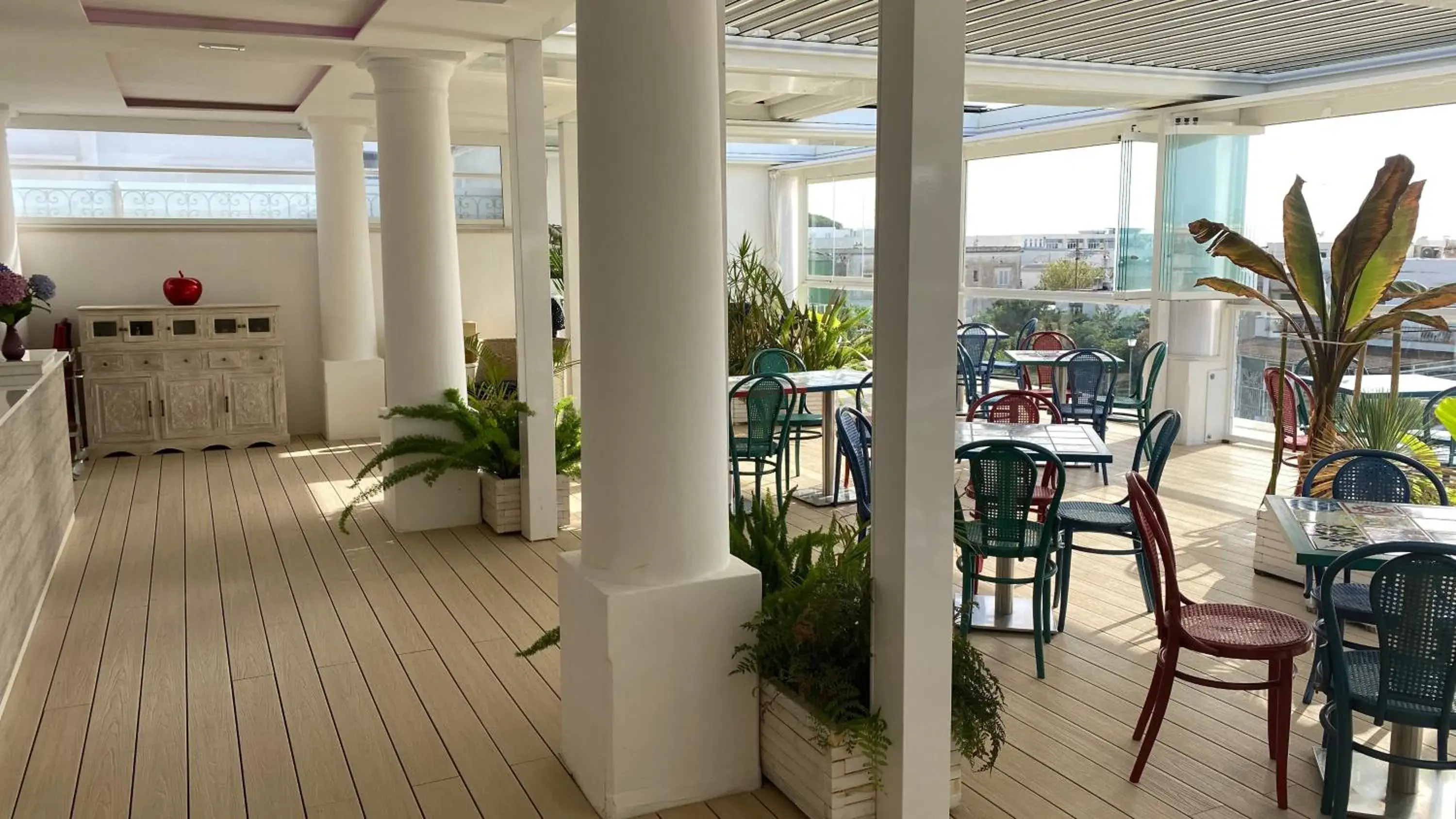 Lounge or bar in Hotel Bougainville