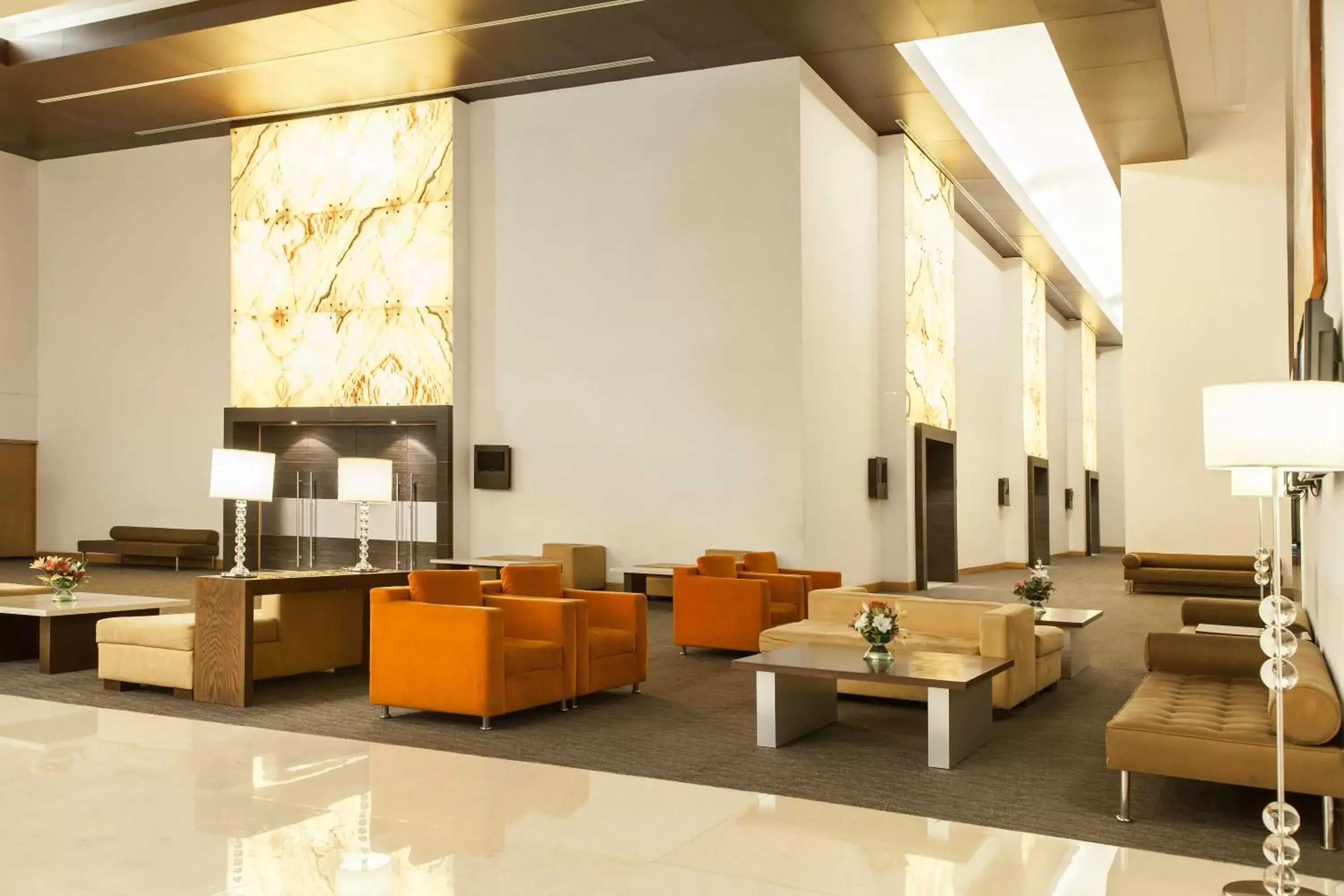 Lobby or reception, Seating Area in NH Collection Mexico City Airport T2