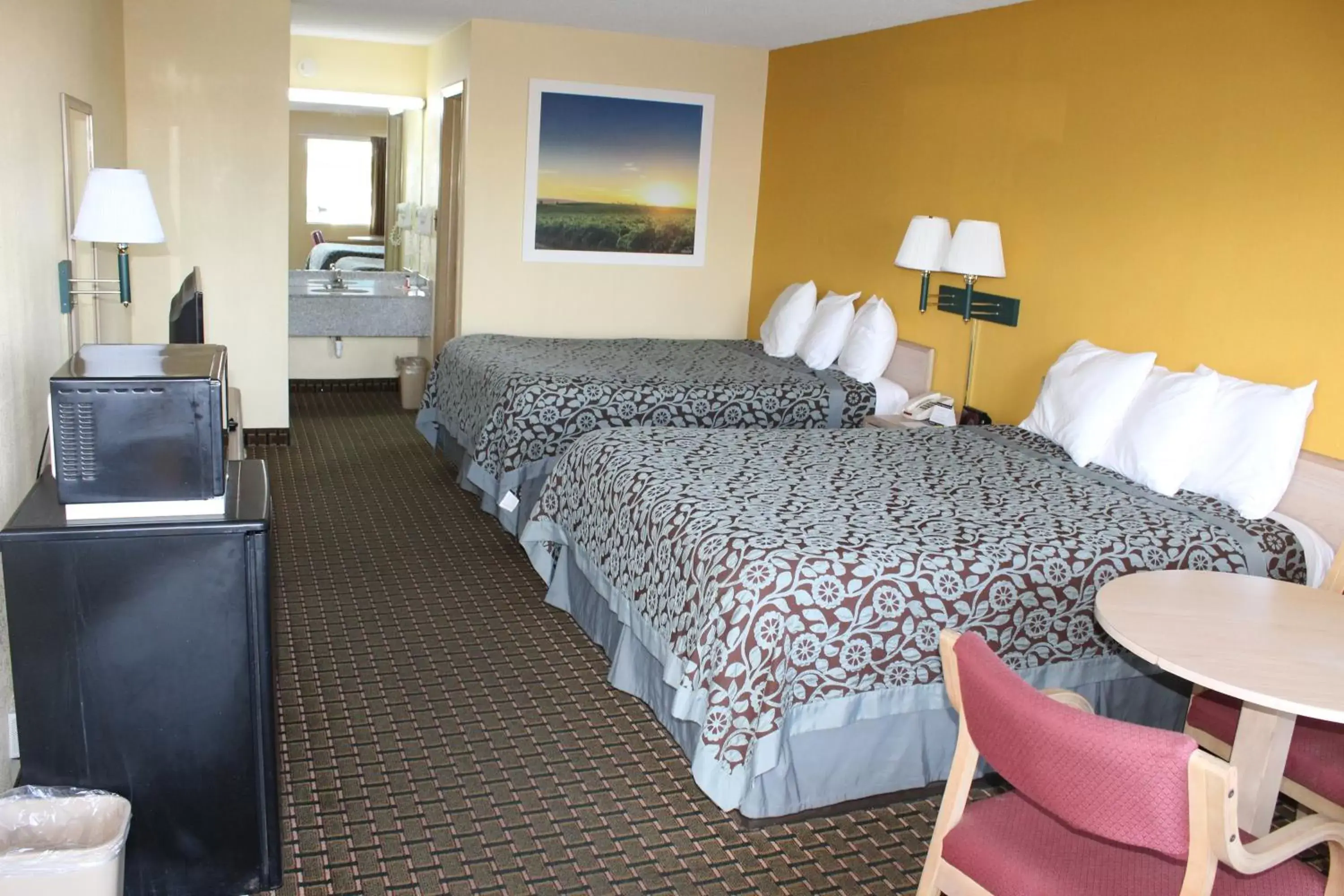 Bedroom, Bed in Days Inn by Wyndham Byron Bedroom, Bed in Days Inn by Wyndham Byron