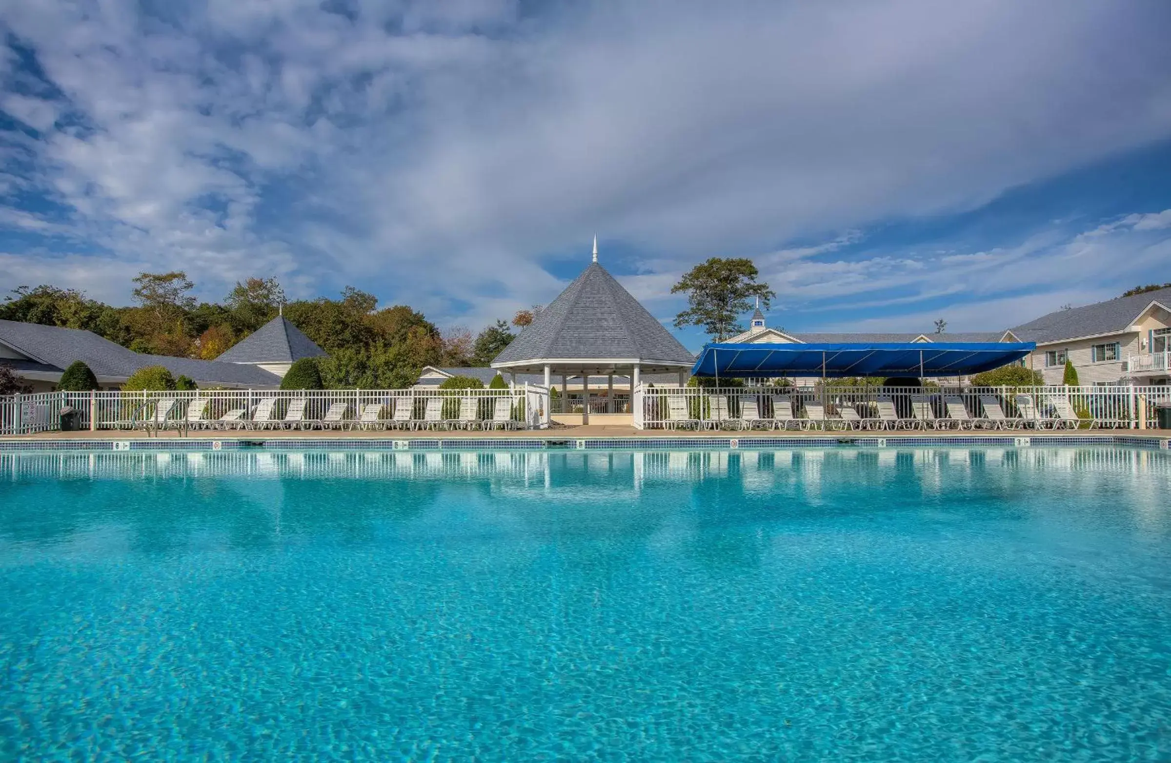 Activities, Swimming Pool in Ogunquit Hotel and Suites