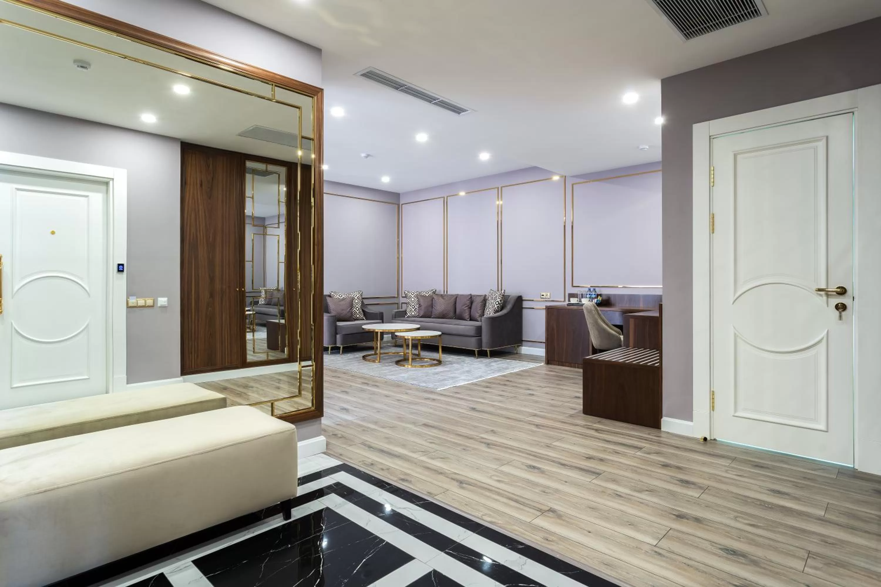 Seating area in OSCAR BOUTIQUE HOTEL