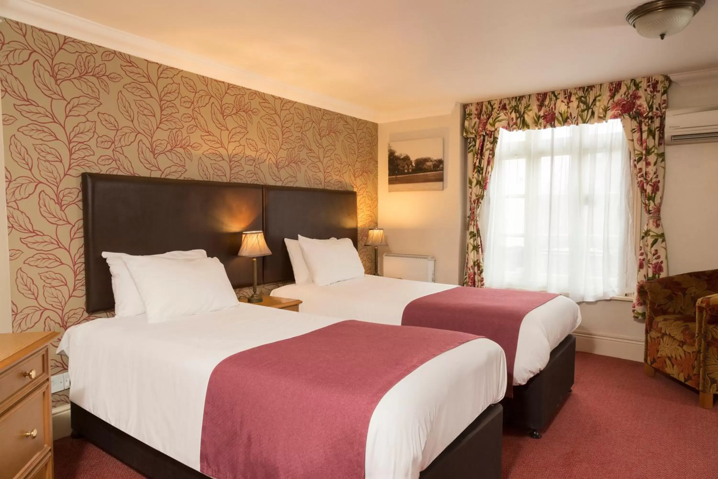 Bed in Wheatsheaf Hotel by Chef & Brewer Collection