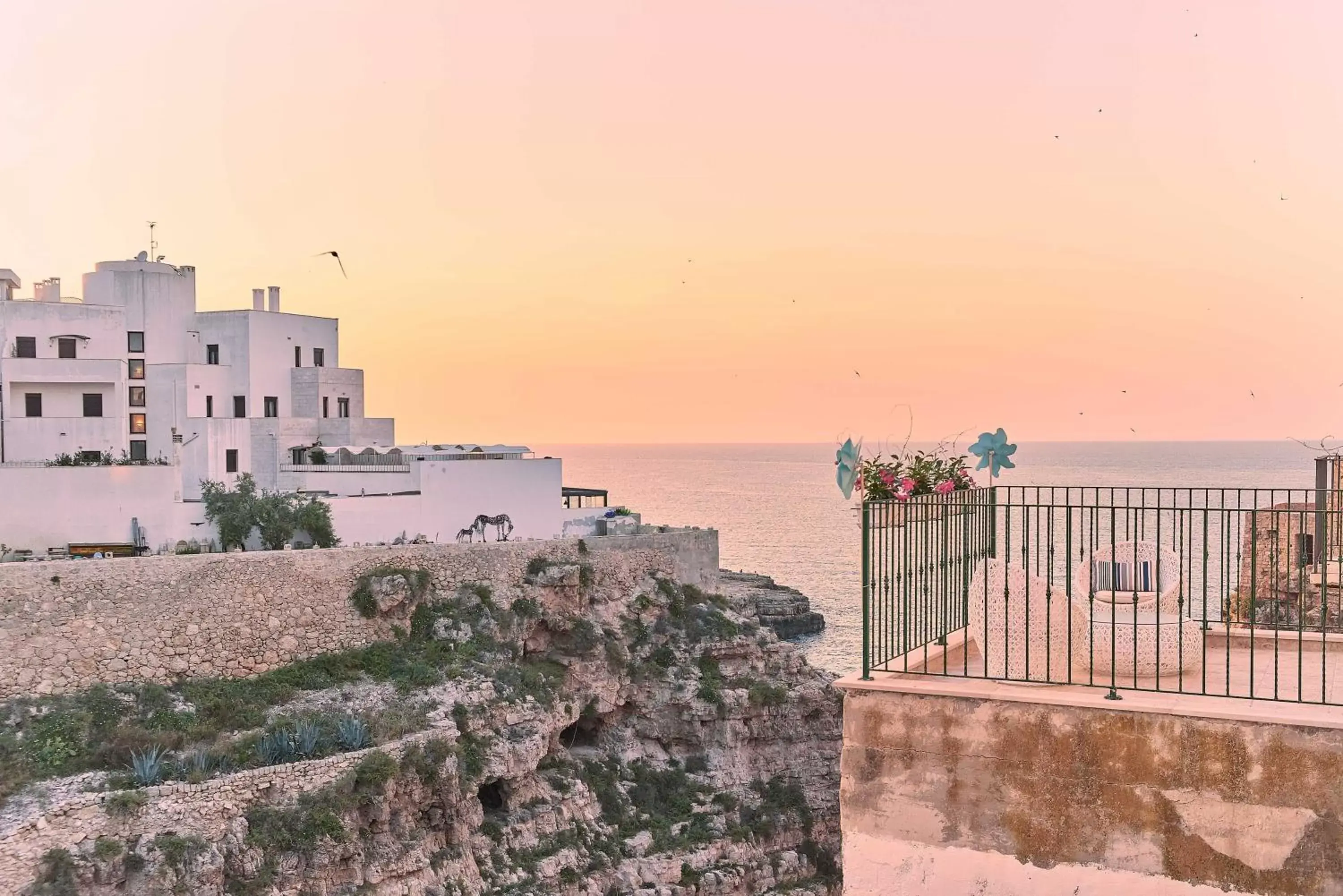 Sunset in POSEA - Polignano Sea Suites