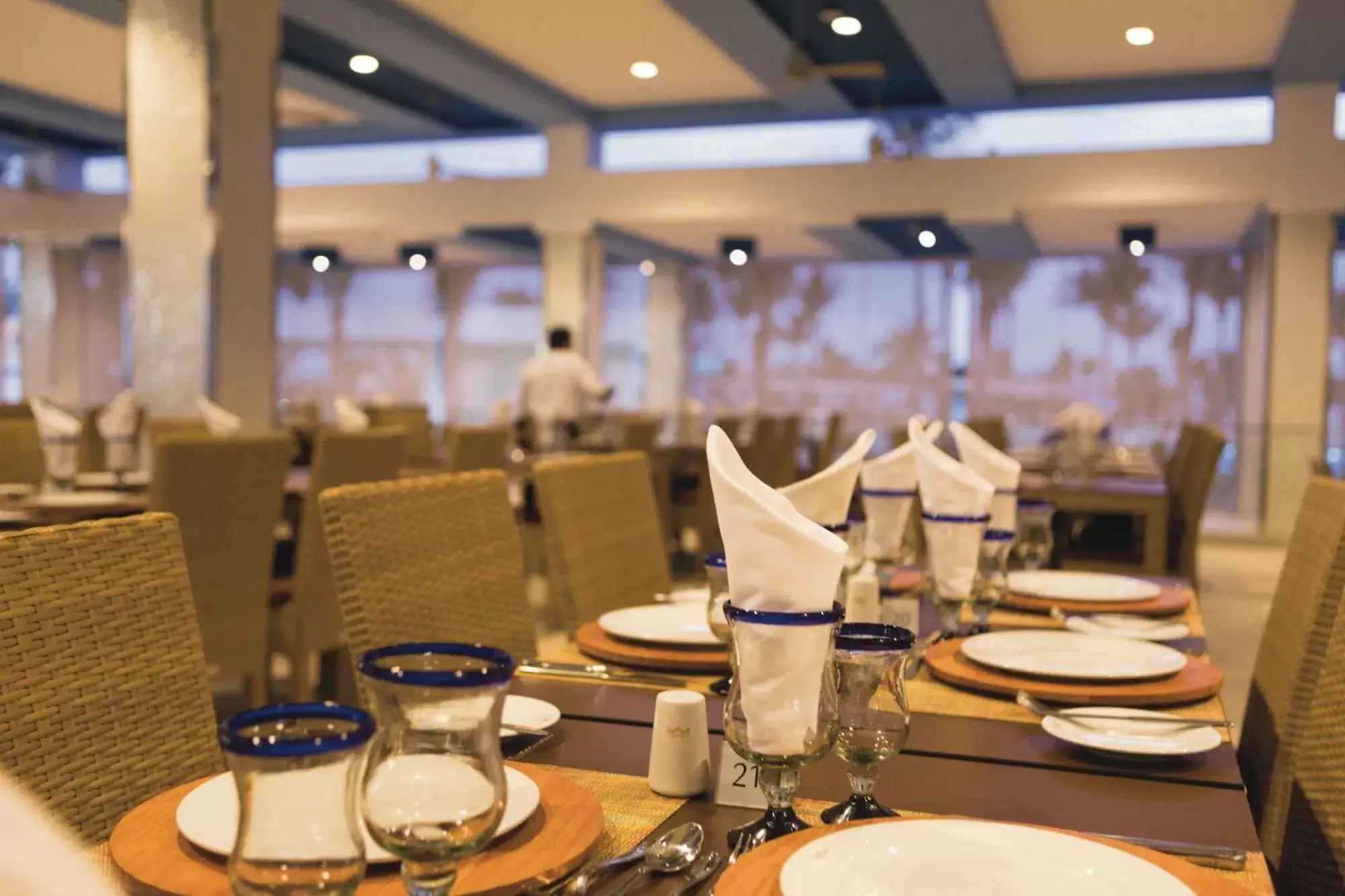 Restaurant/places to eat in Riu Playacar - All Inclusive Restaurant/places to eat in Riu Playacar - All Inclusive