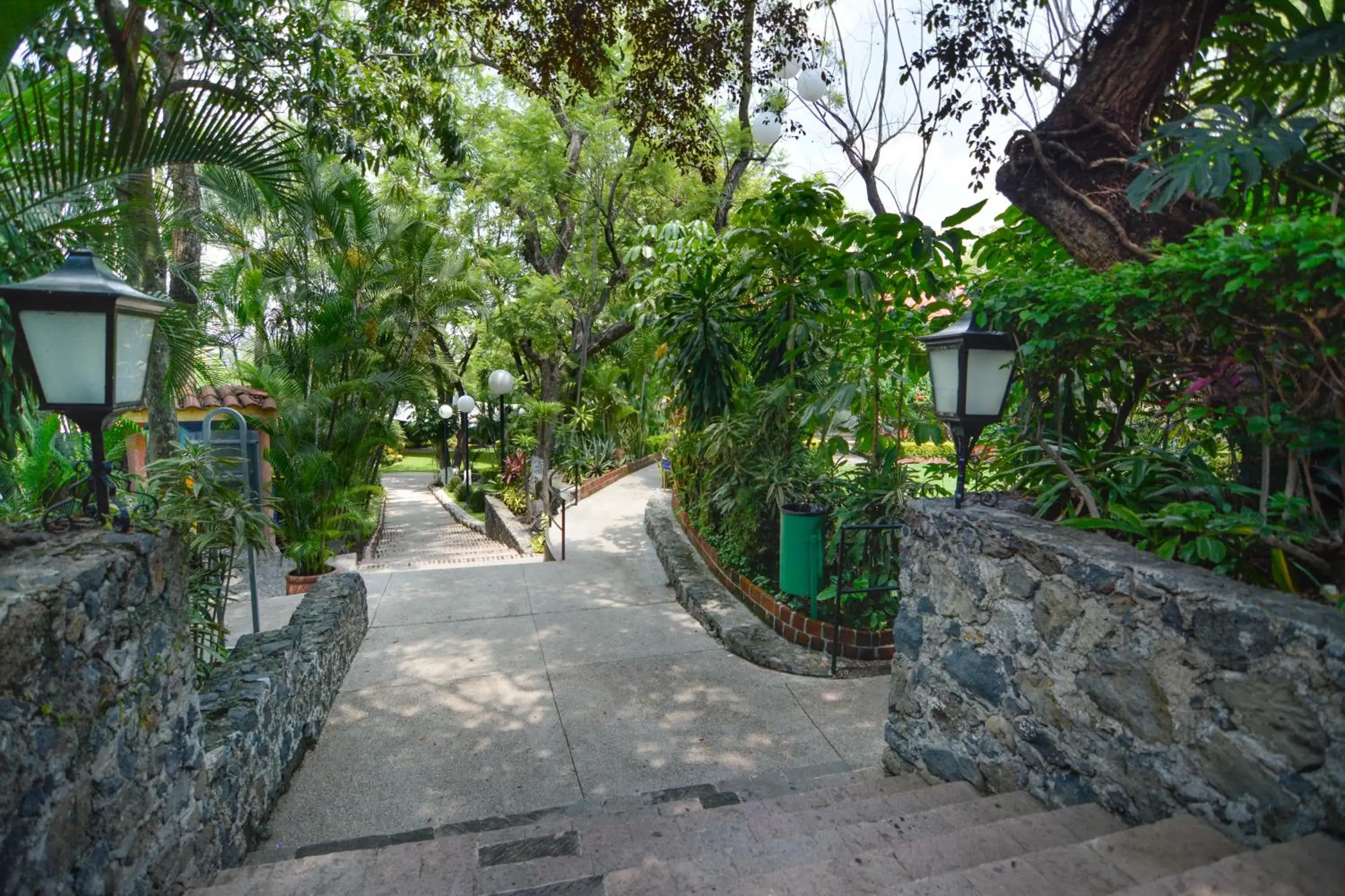 Garden in Hotel Coral Cuernavaca Resort & Spa