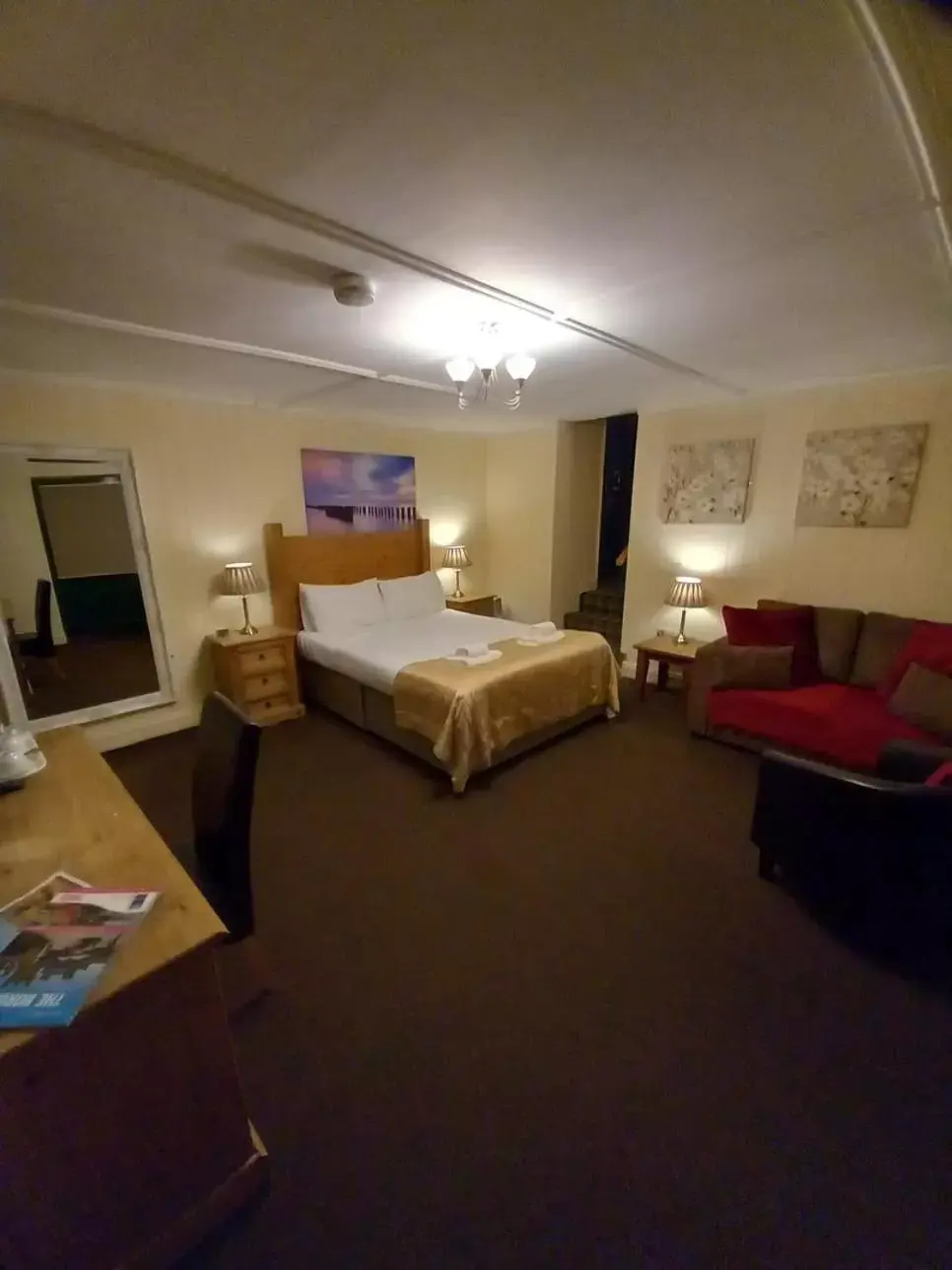 Bedroom, Bed in No1 Hotel