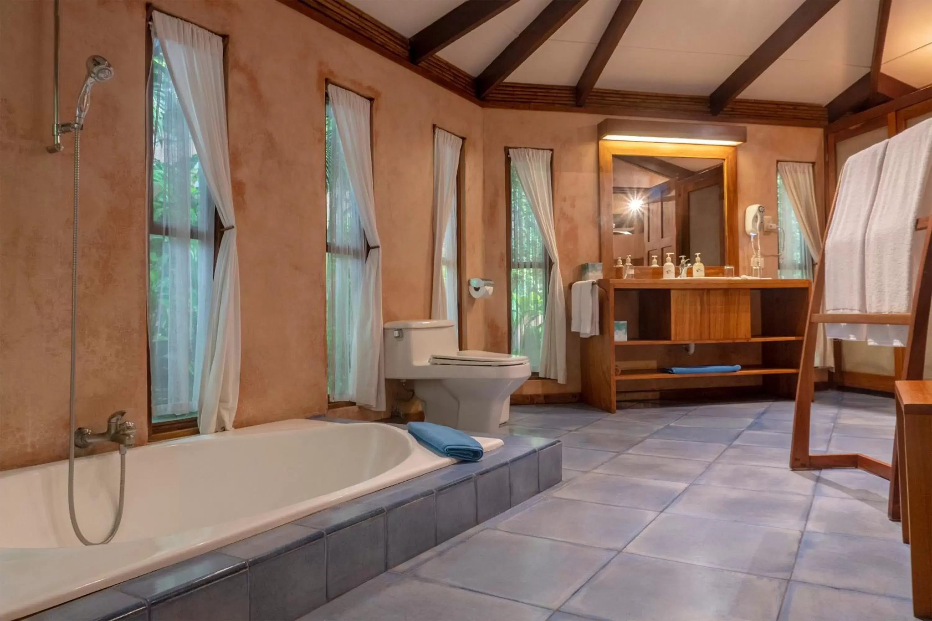 Bathroom in Capitán Suizo Beachfront Boutique Hotel