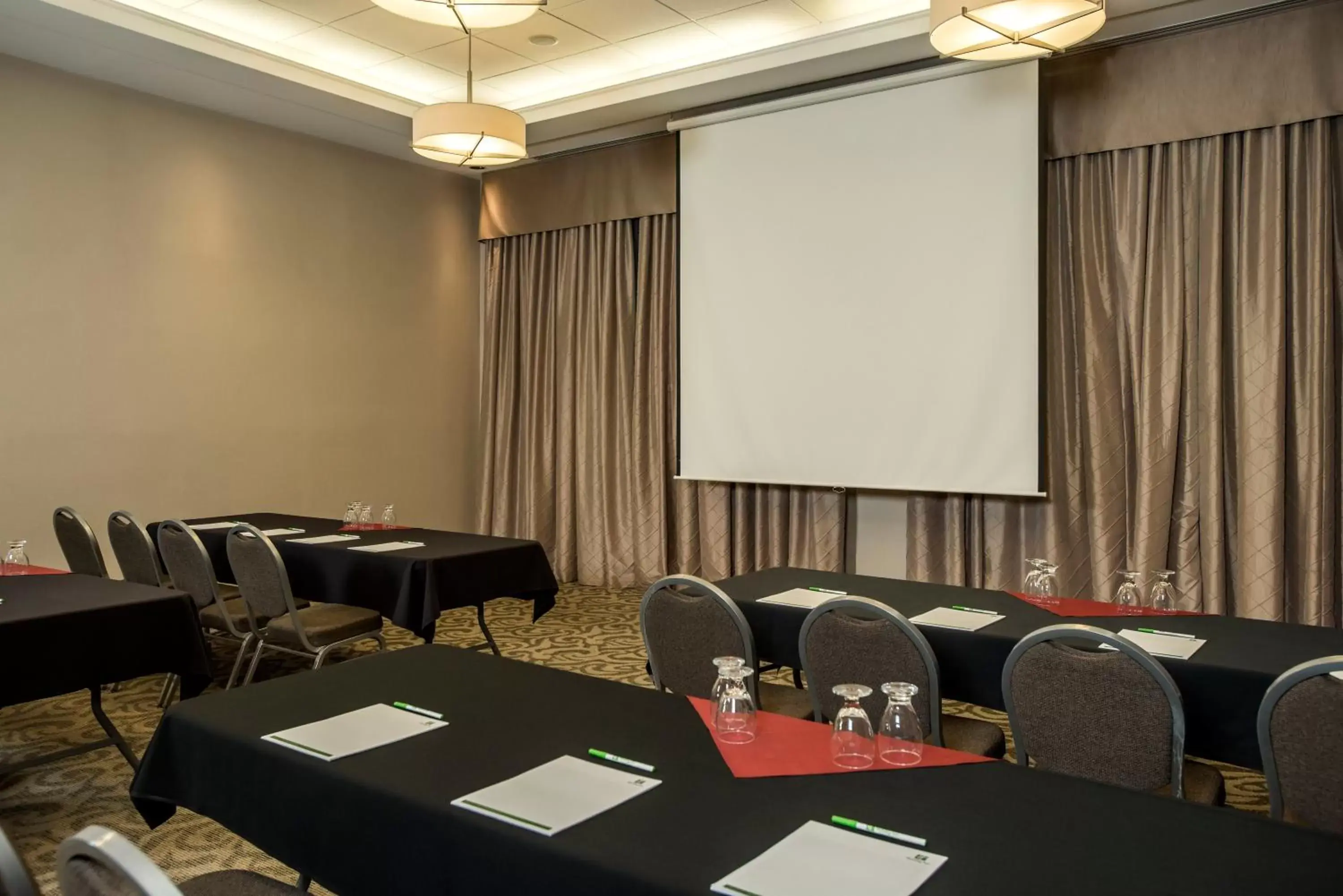Meeting/conference room, Business Area/Conference Room in Holiday Inn Lethbridge, an IHG Hotel