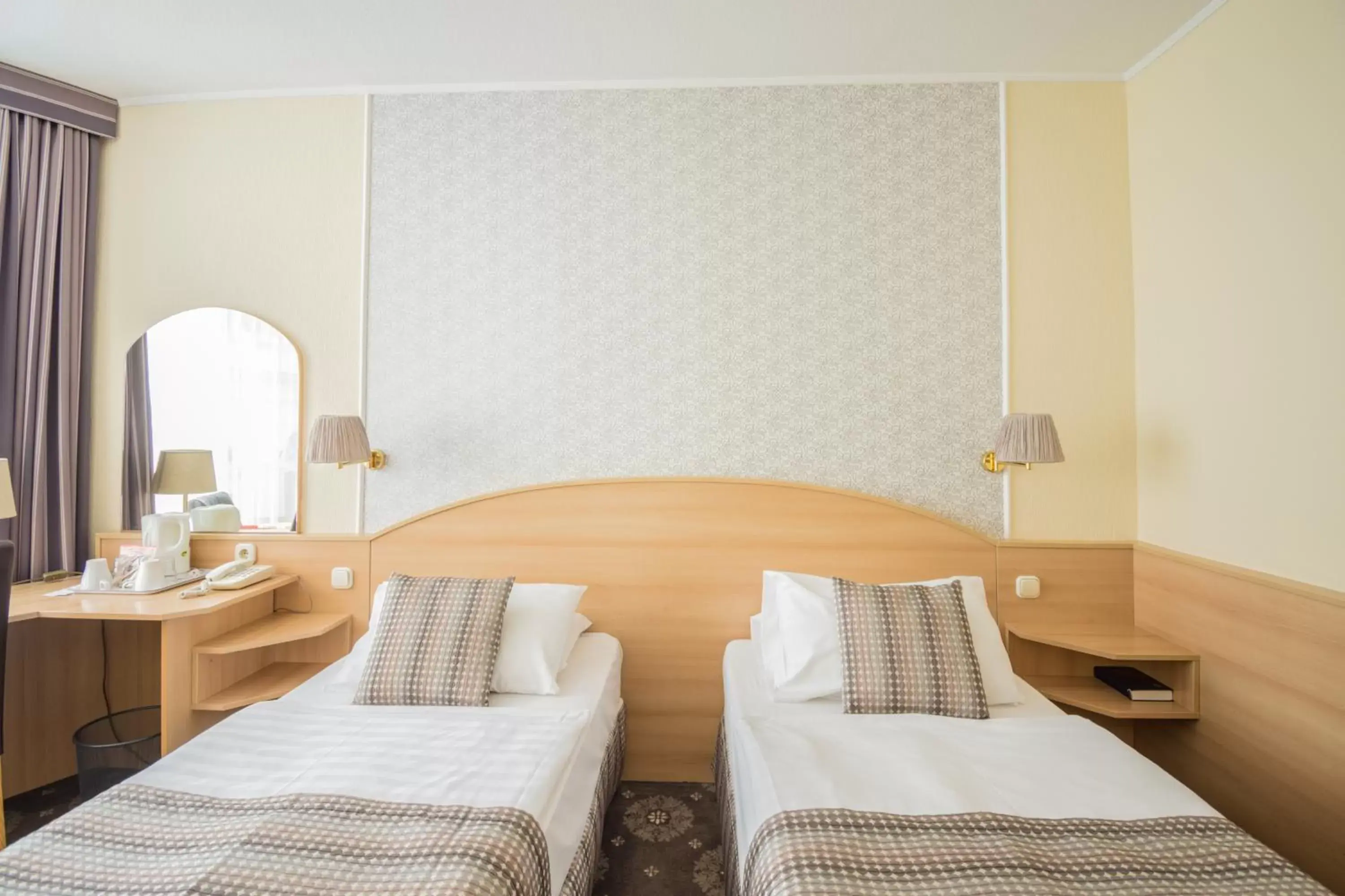 Bedroom, Bed in Hotel Orion Várkert