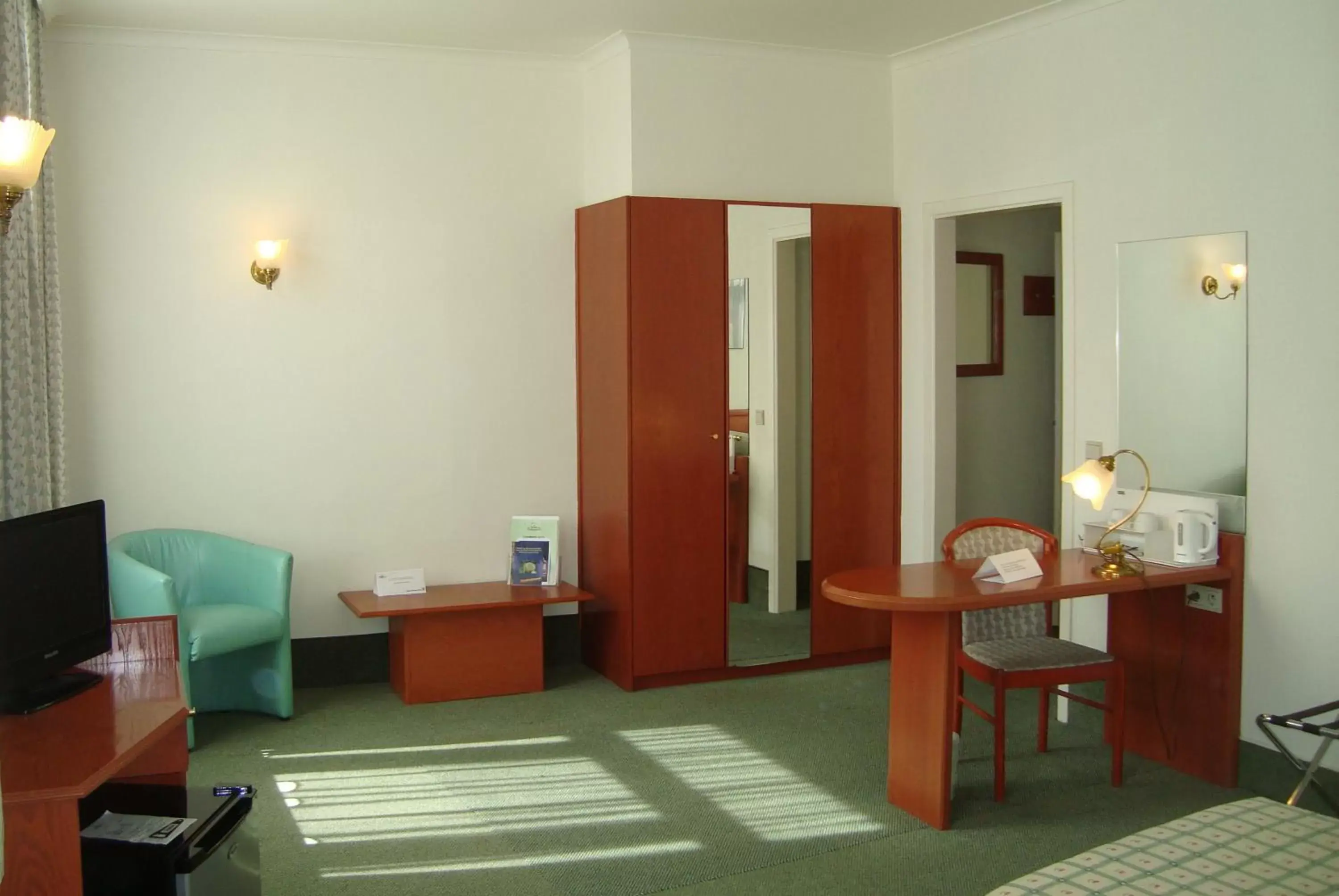 Bedroom, Seating Area in Hotel Le Dome