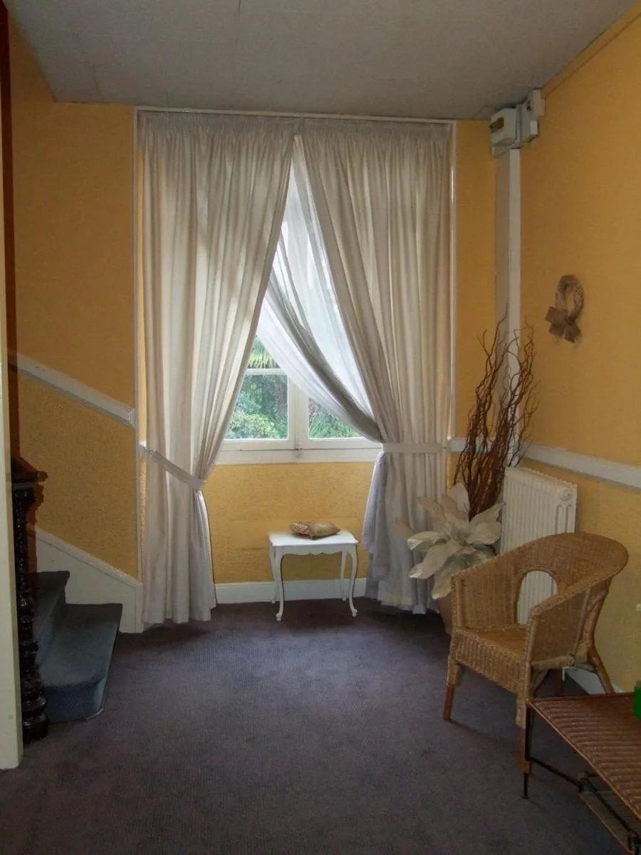 Day in Hôtel de Nevers