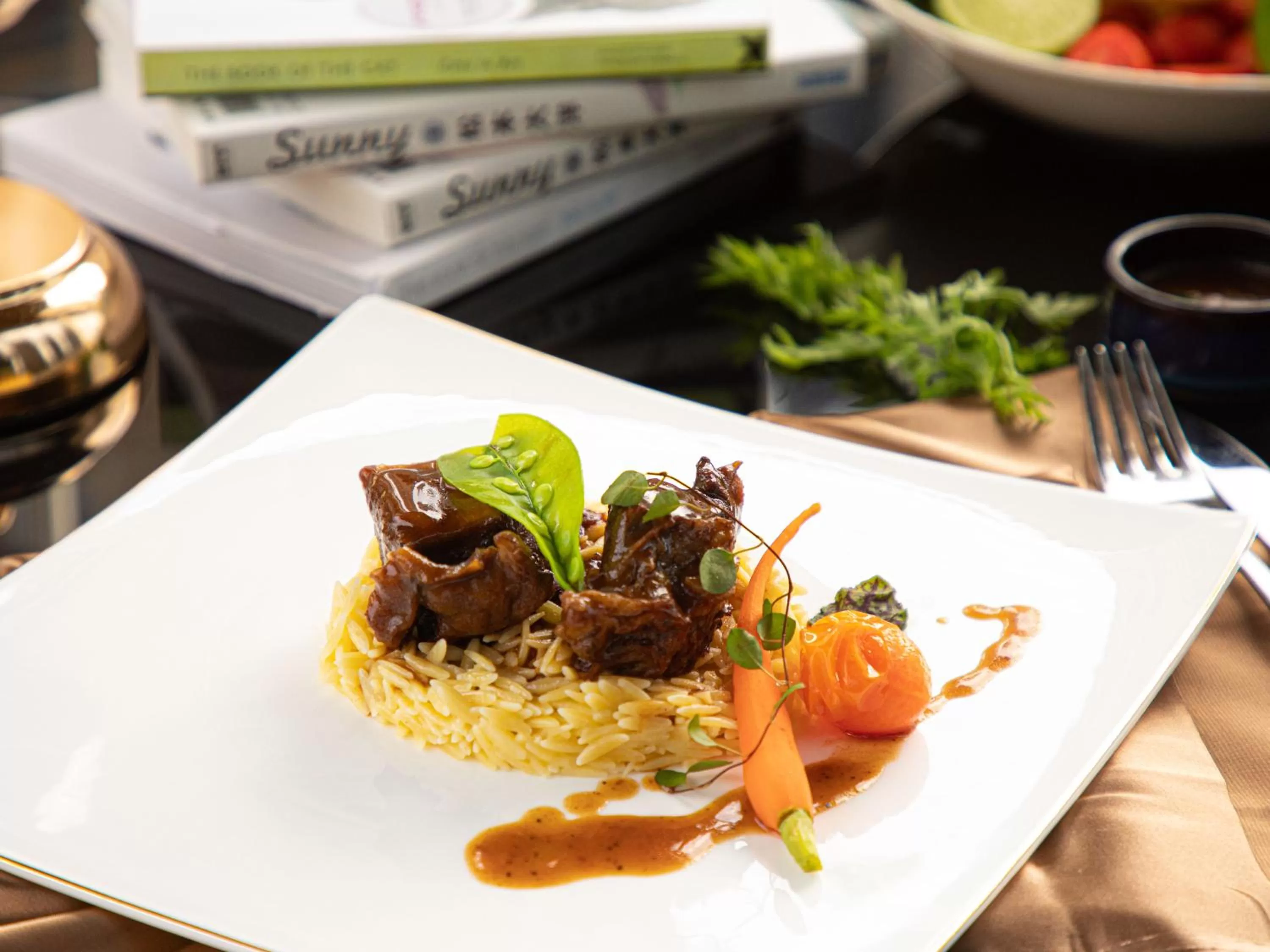 Restaurant/places to eat in Moxy Shenzhen North Station