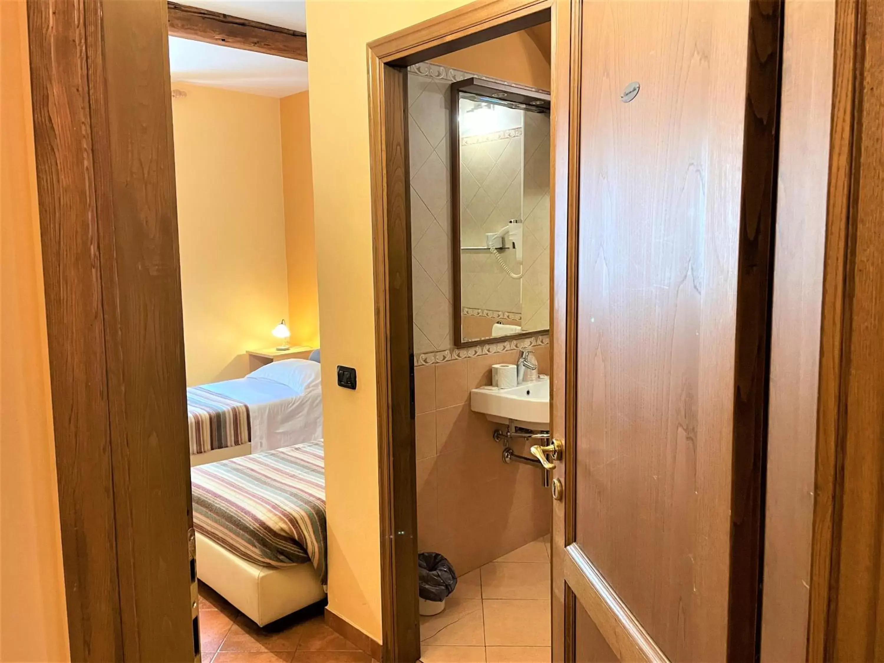 Photo of the whole room, Bathroom in Hotel Residence La Contessina