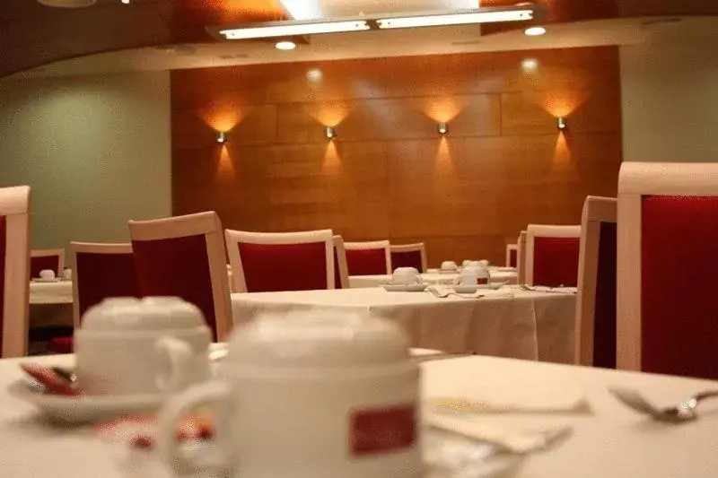 Restaurant/Places to Eat in Hotel Acosta Centro