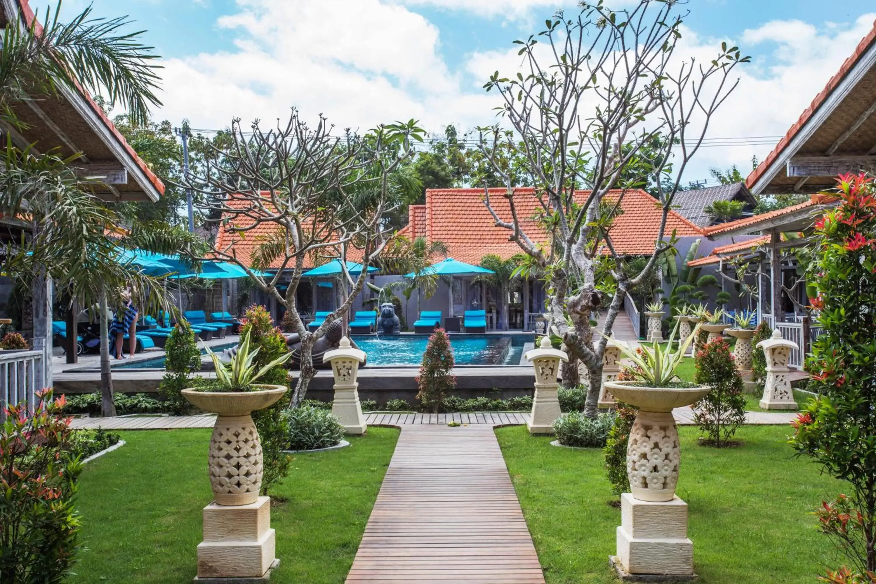 Garden in The Palm Grove Villas