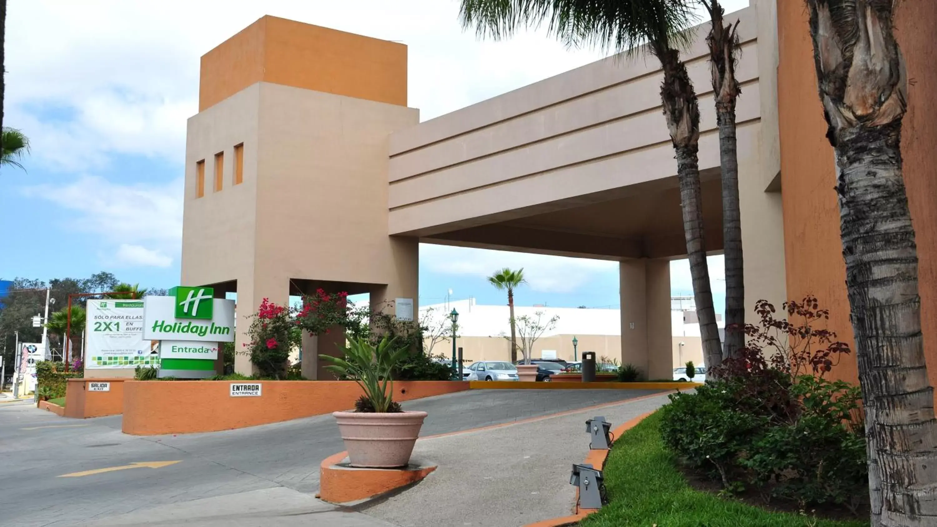 Property Building in Holiday Inn Tijuana Zona Rio, an IHG Hotel